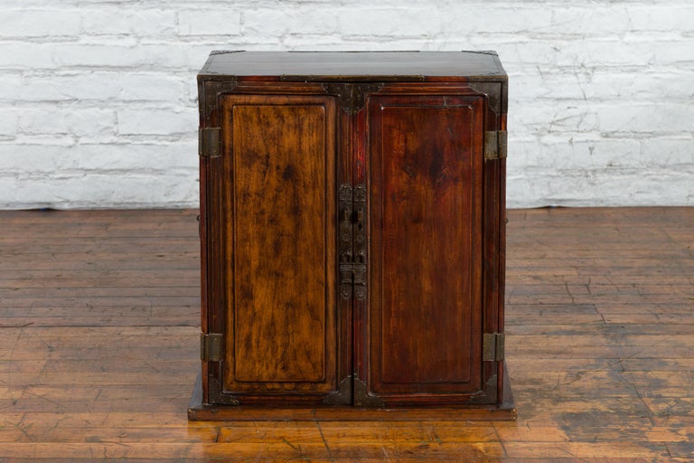 Lacquered Chinese Qing Dynasty 19th Century Bedside Cabinet with Brass Ornaments For Sale