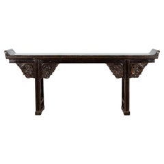 Table console noire du 19ème siècle de la dynastie chinoise Qing avec motifs de dragons sculptés