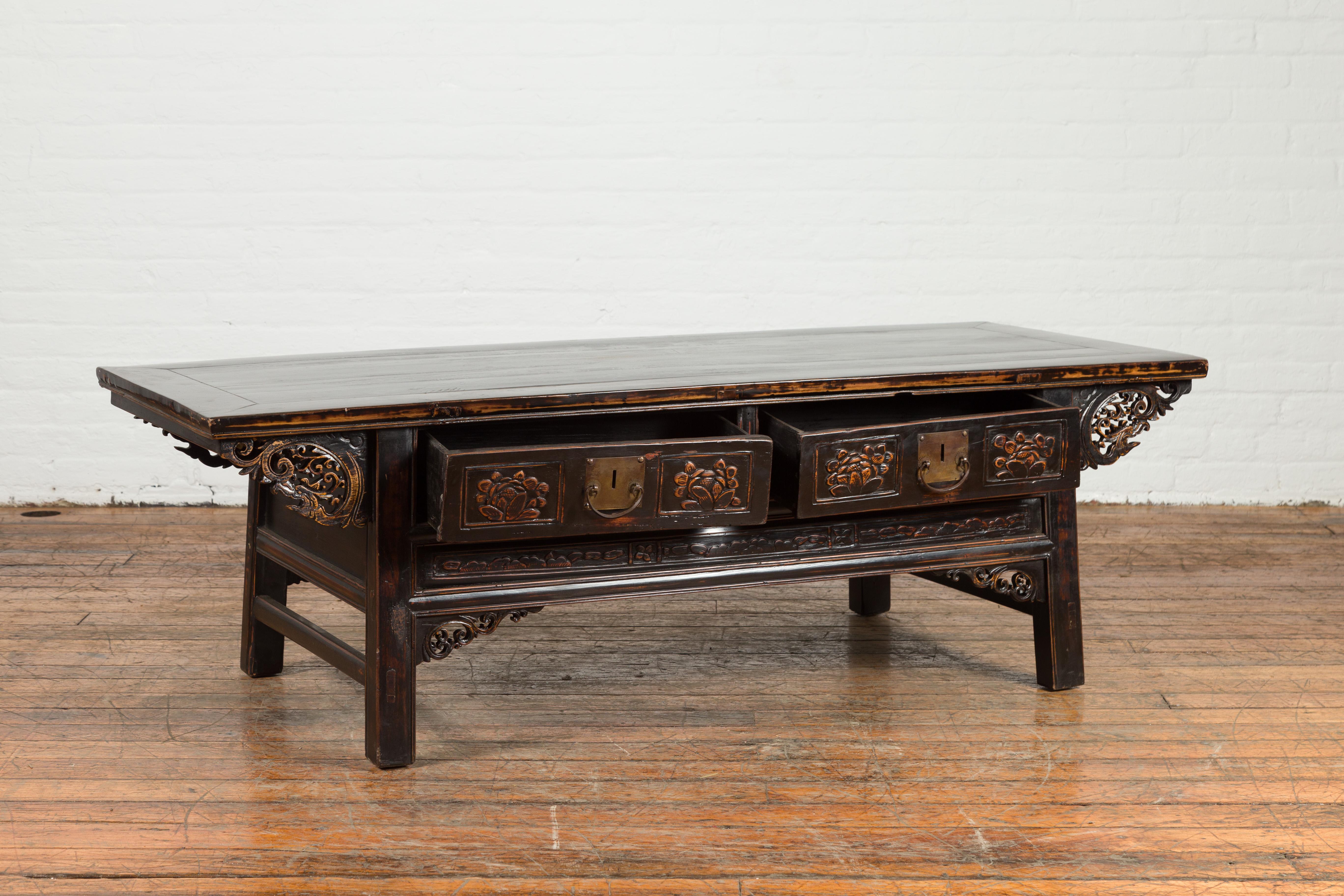 Brass Chinese Qing Dynasty 19th Century Black Lacquer Coffee Table with Two Drawers For Sale
