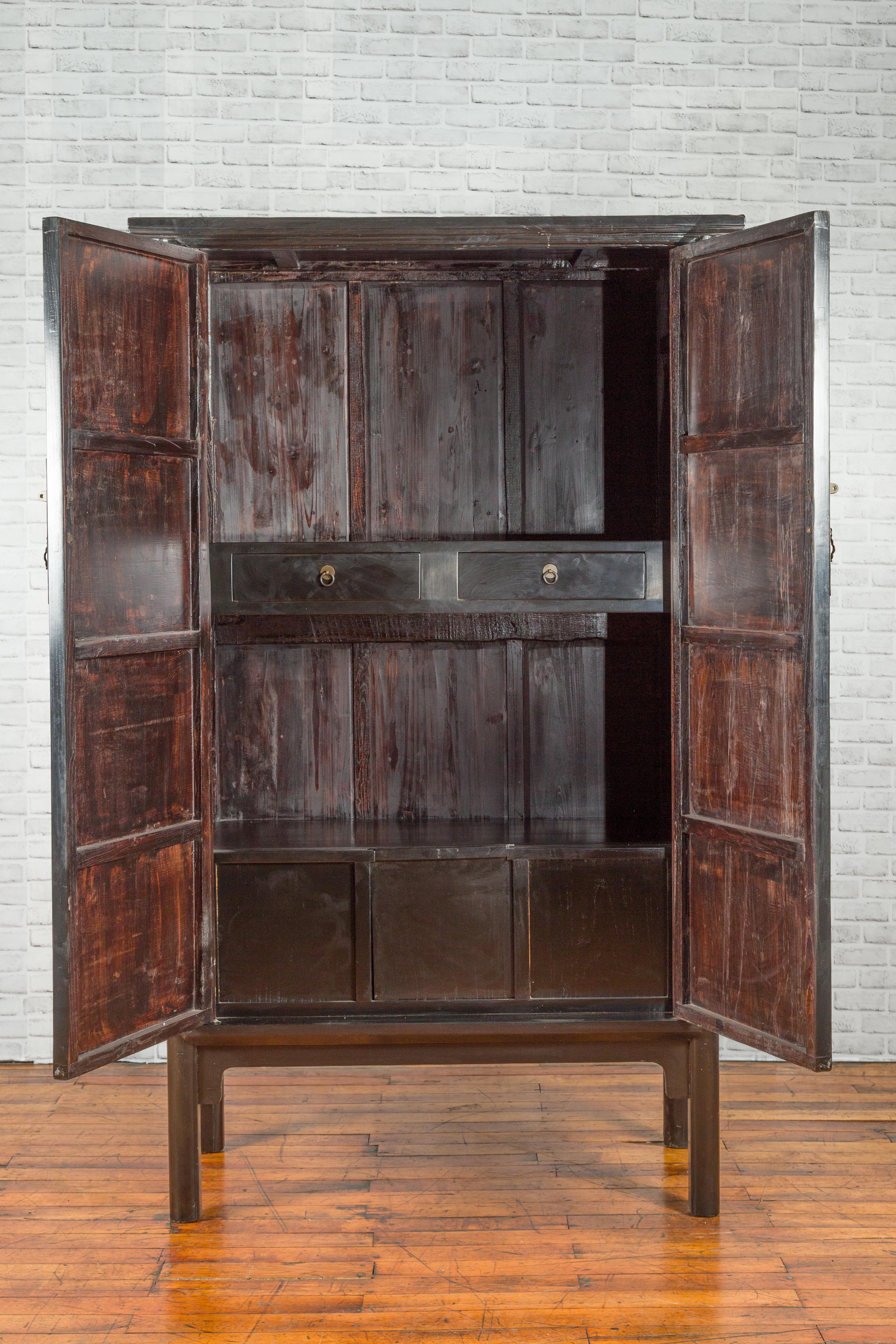 Chinese Qing Dynasty 19th Century Black Lacquered Cabinet with Rattan Doors 8