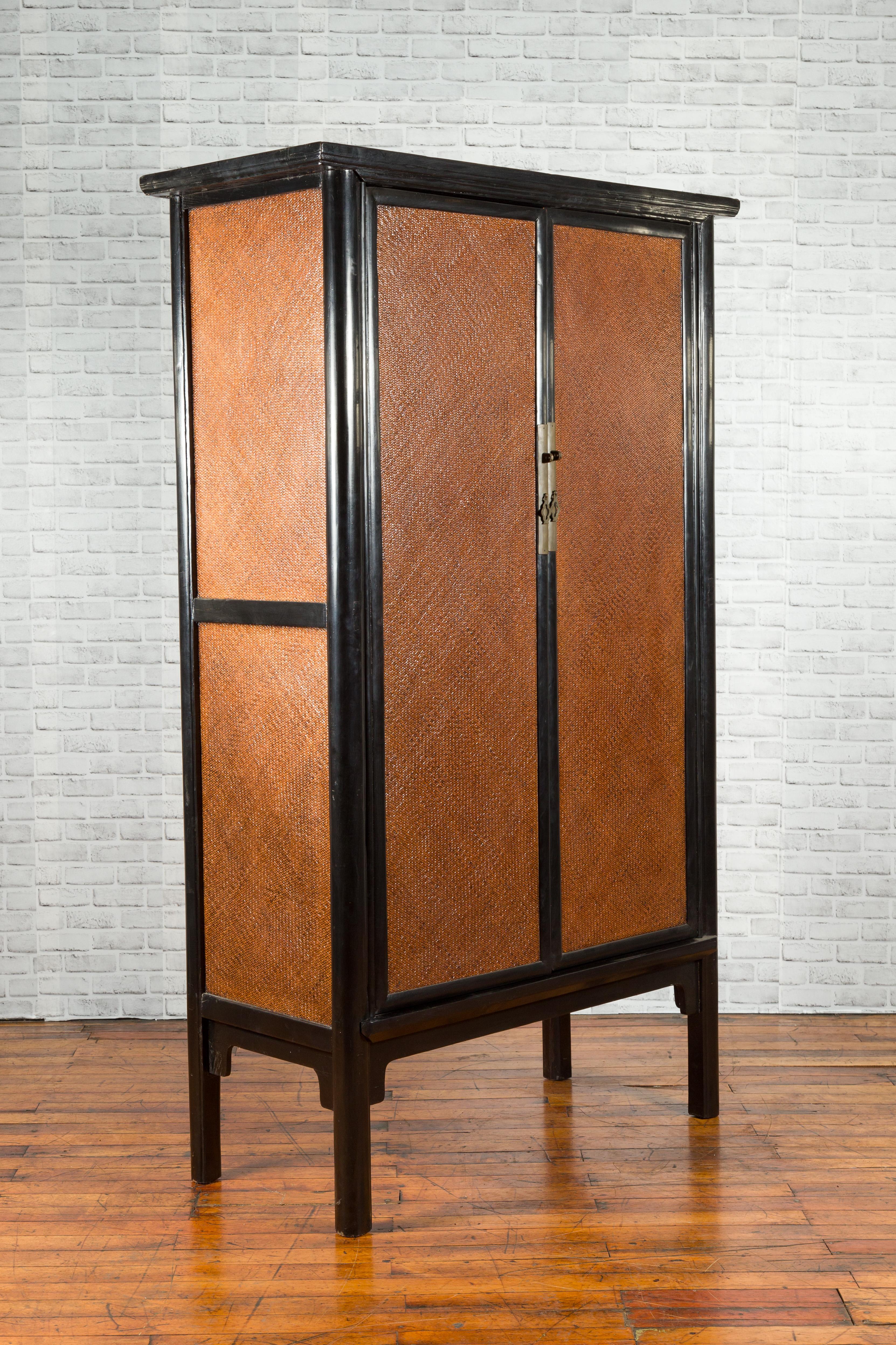 Chinese Qing Dynasty 19th Century Black Lacquered Cabinet with Rattan Doors 9