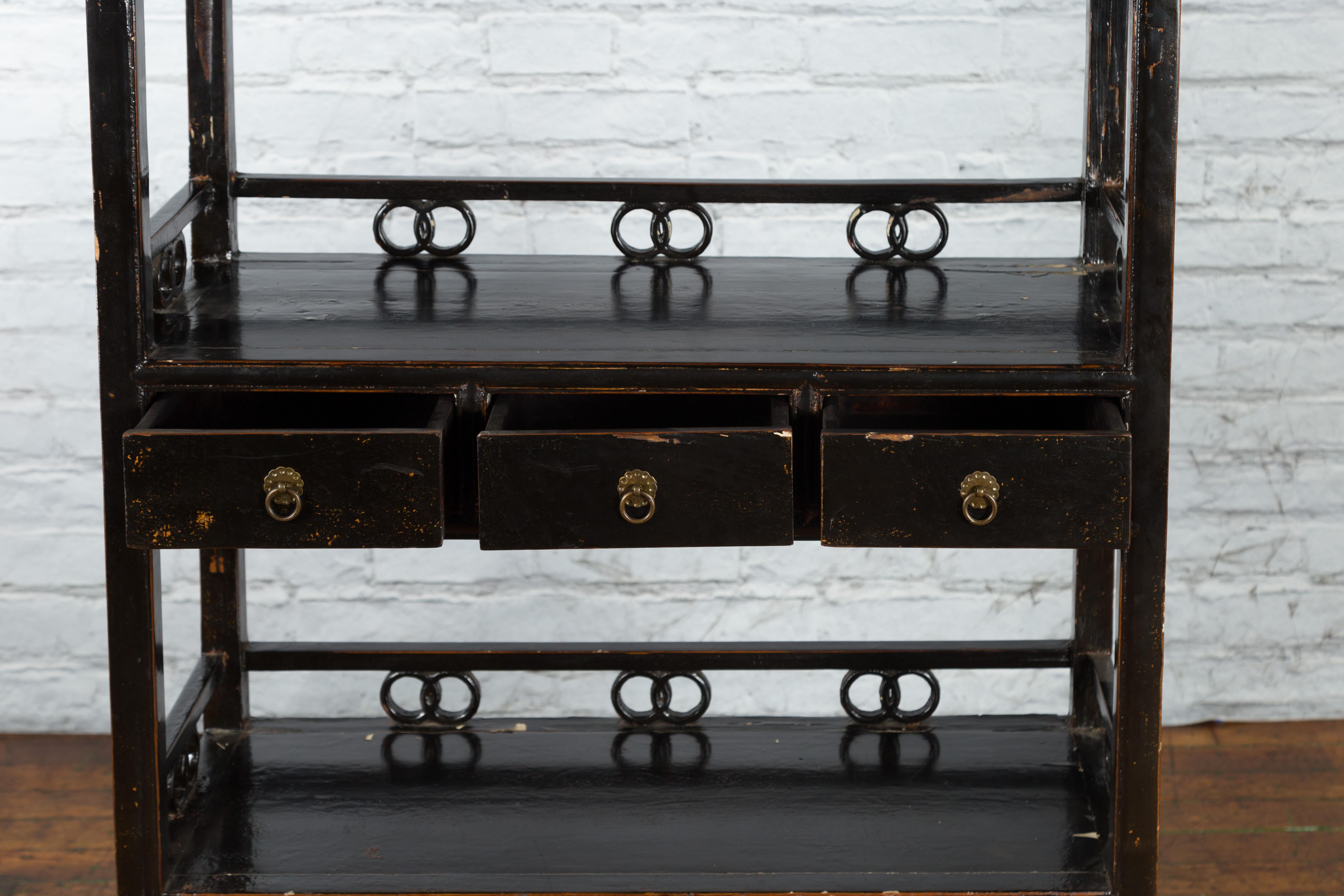 Chinese Qing Dynasty 19th Century Bookcase with Open Shelves and Ring Motifs 4