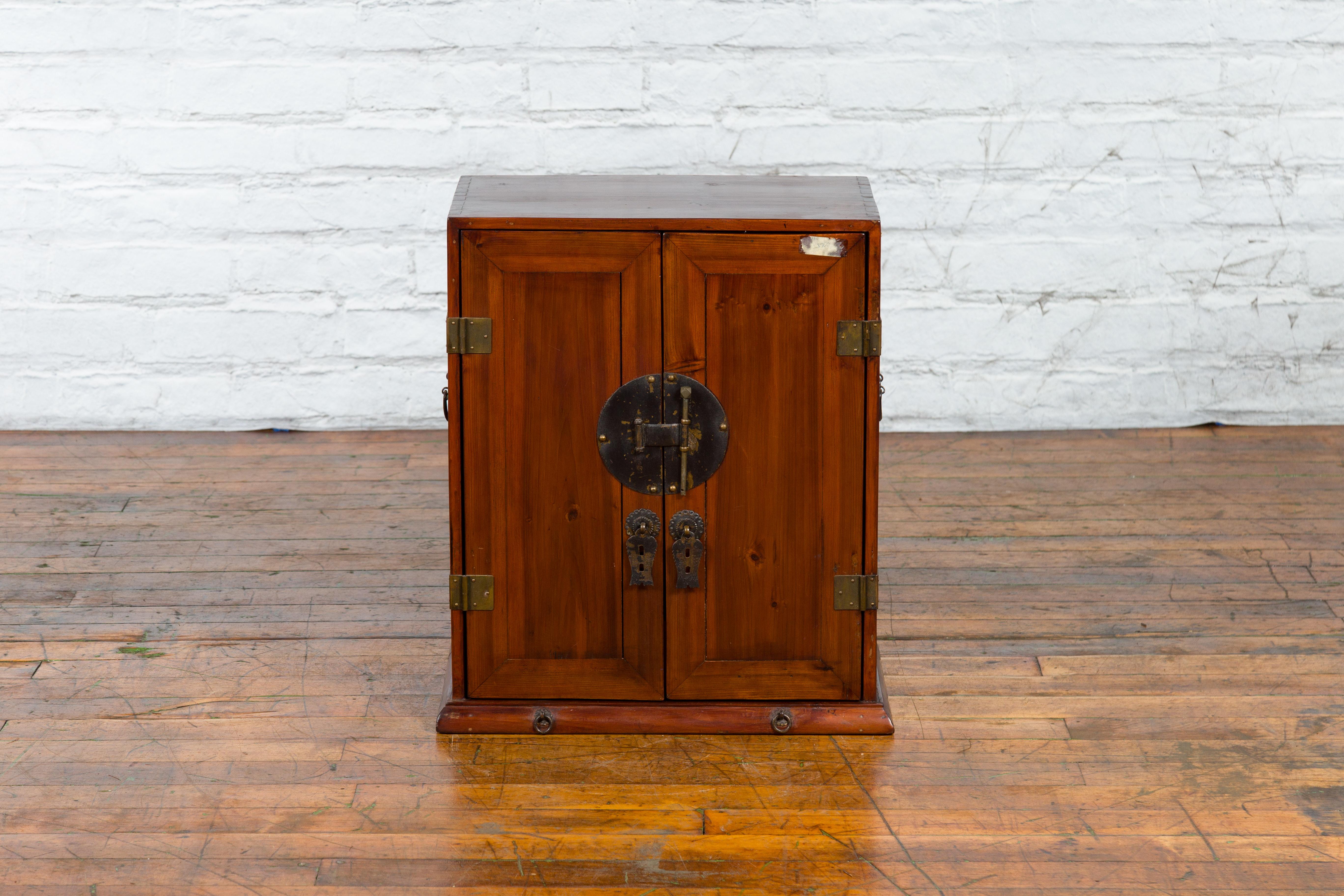 Chinese Qing Dynasty 19th Century Brown Elm Side Cabinet with Bronze Hardware For Sale 3