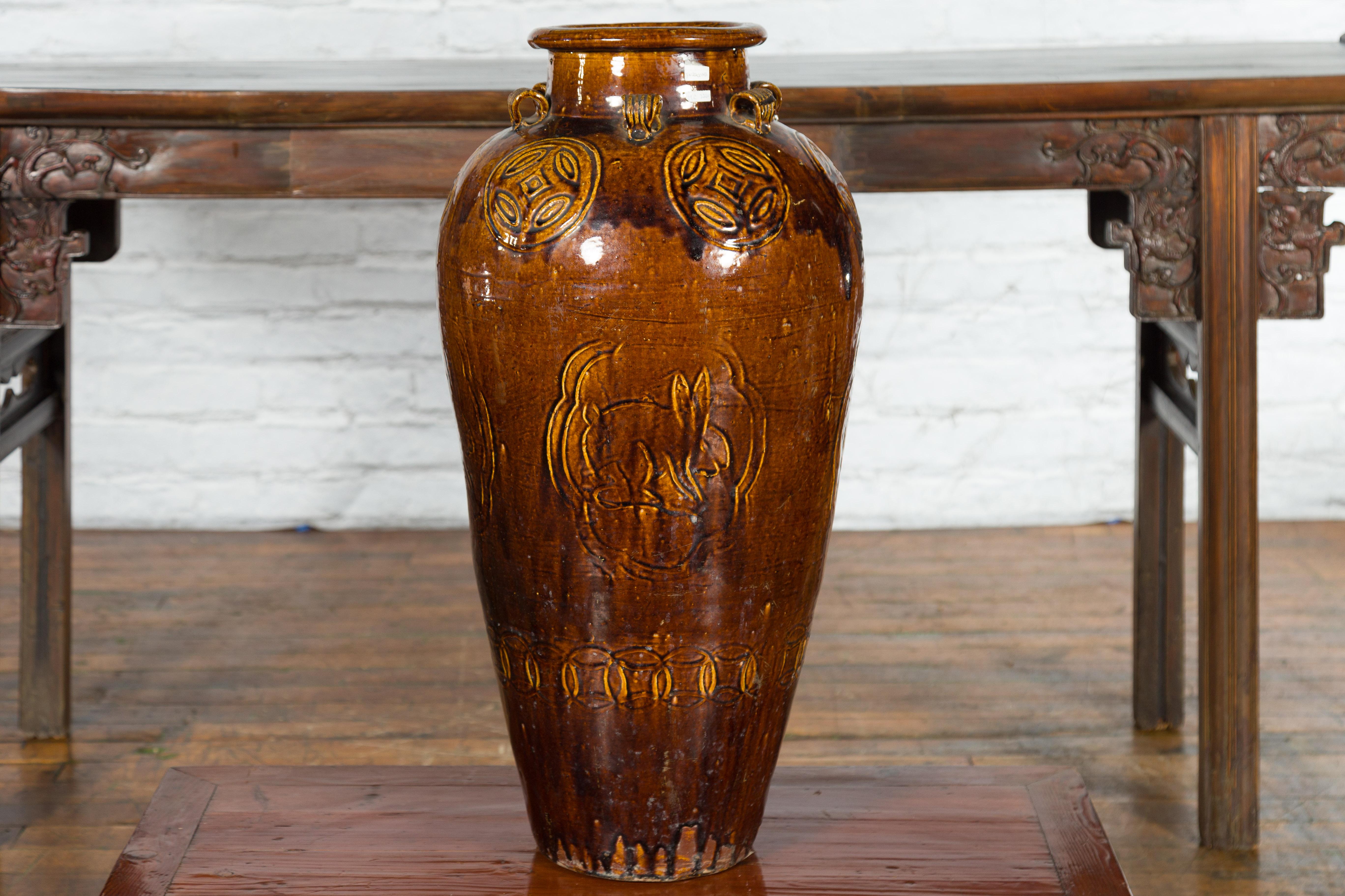 Chinese Qing Dynasty 19th Century Brown Glazed Jar with Loop Handles For Sale 5