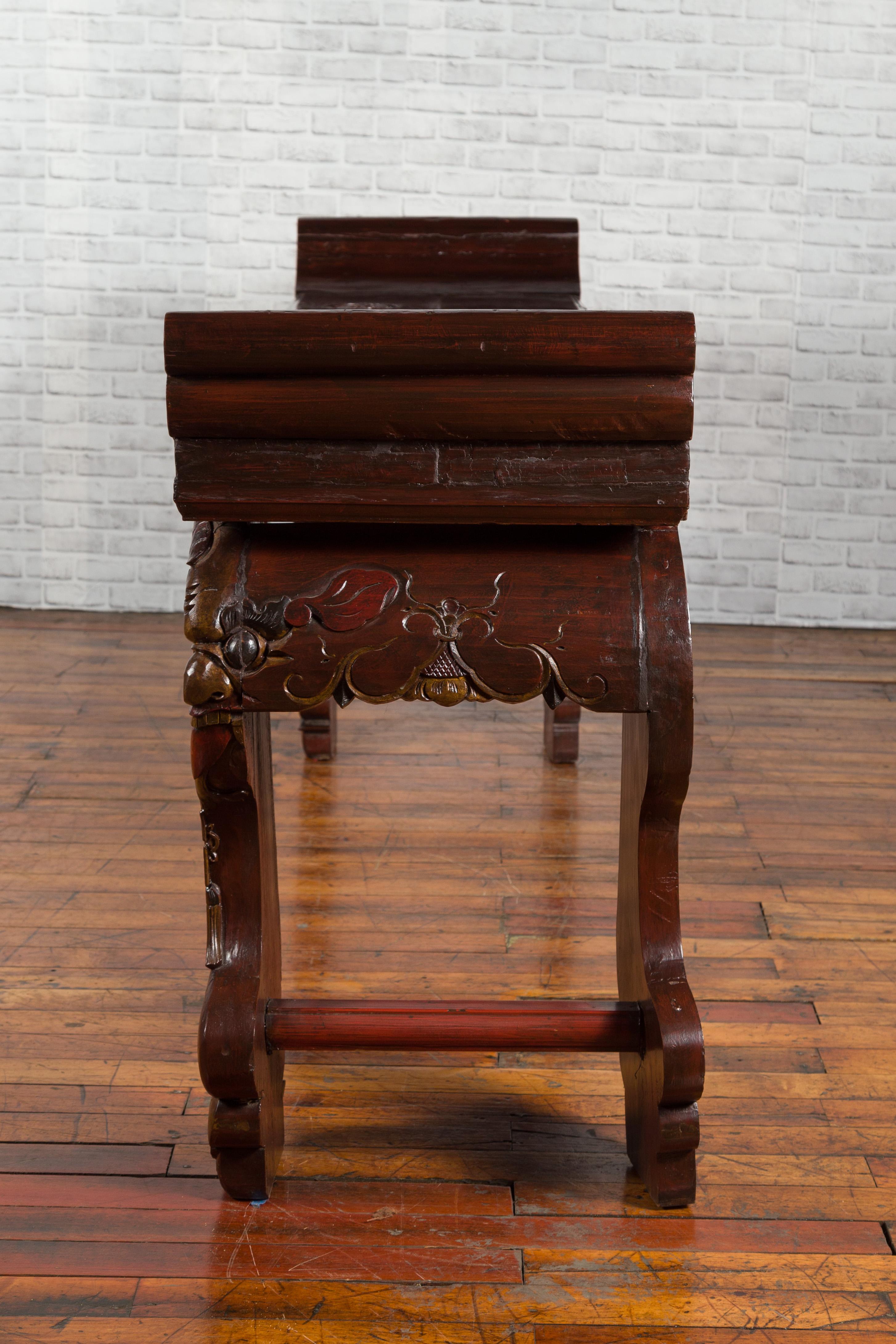 Chinese Qing Dynasty 19th Century Carved Console Table with Mythical Animals For Sale 13