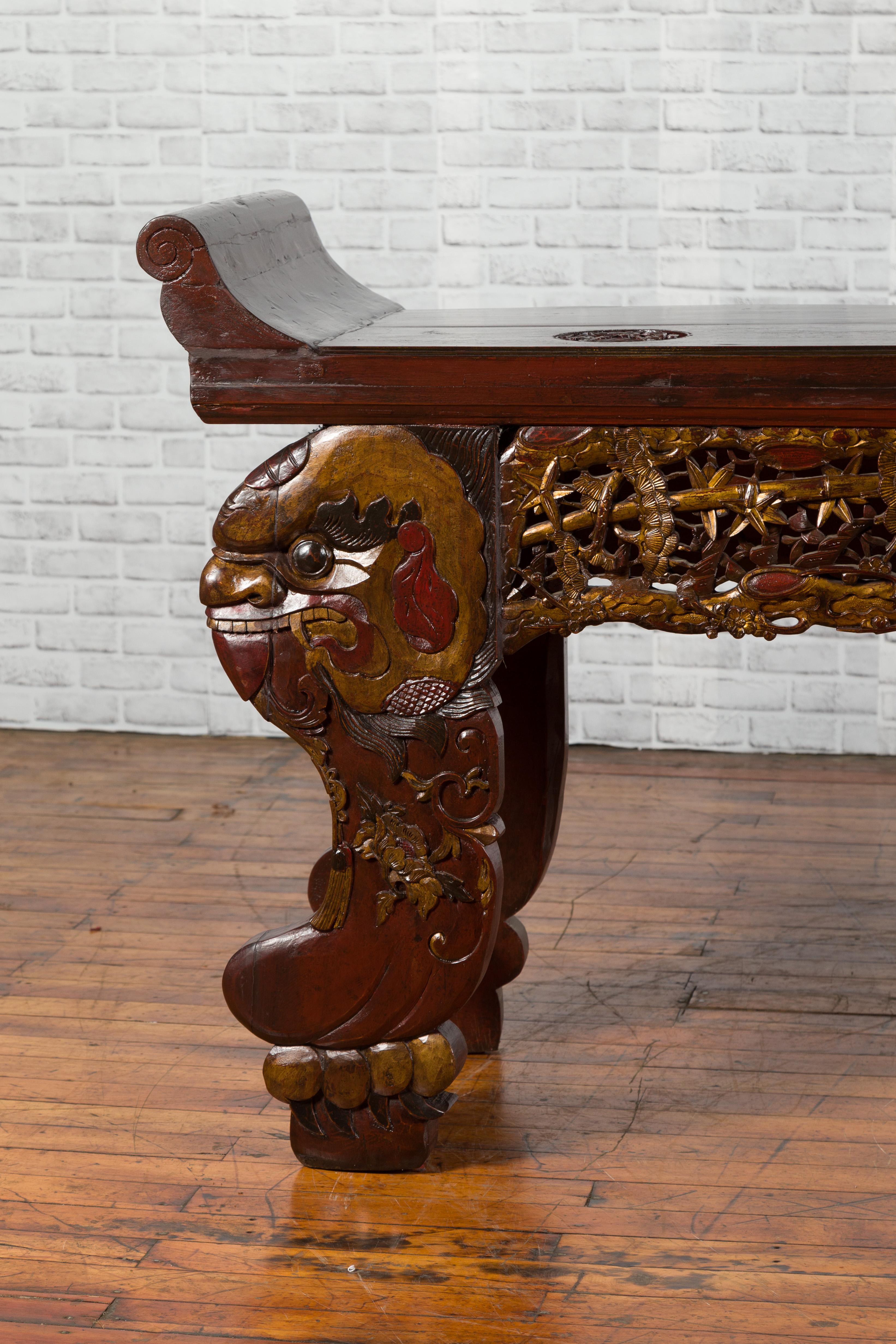 Chinese Qing Dynasty 19th Century Carved Console Table with Mythical Animals In Good Condition For Sale In Yonkers, NY