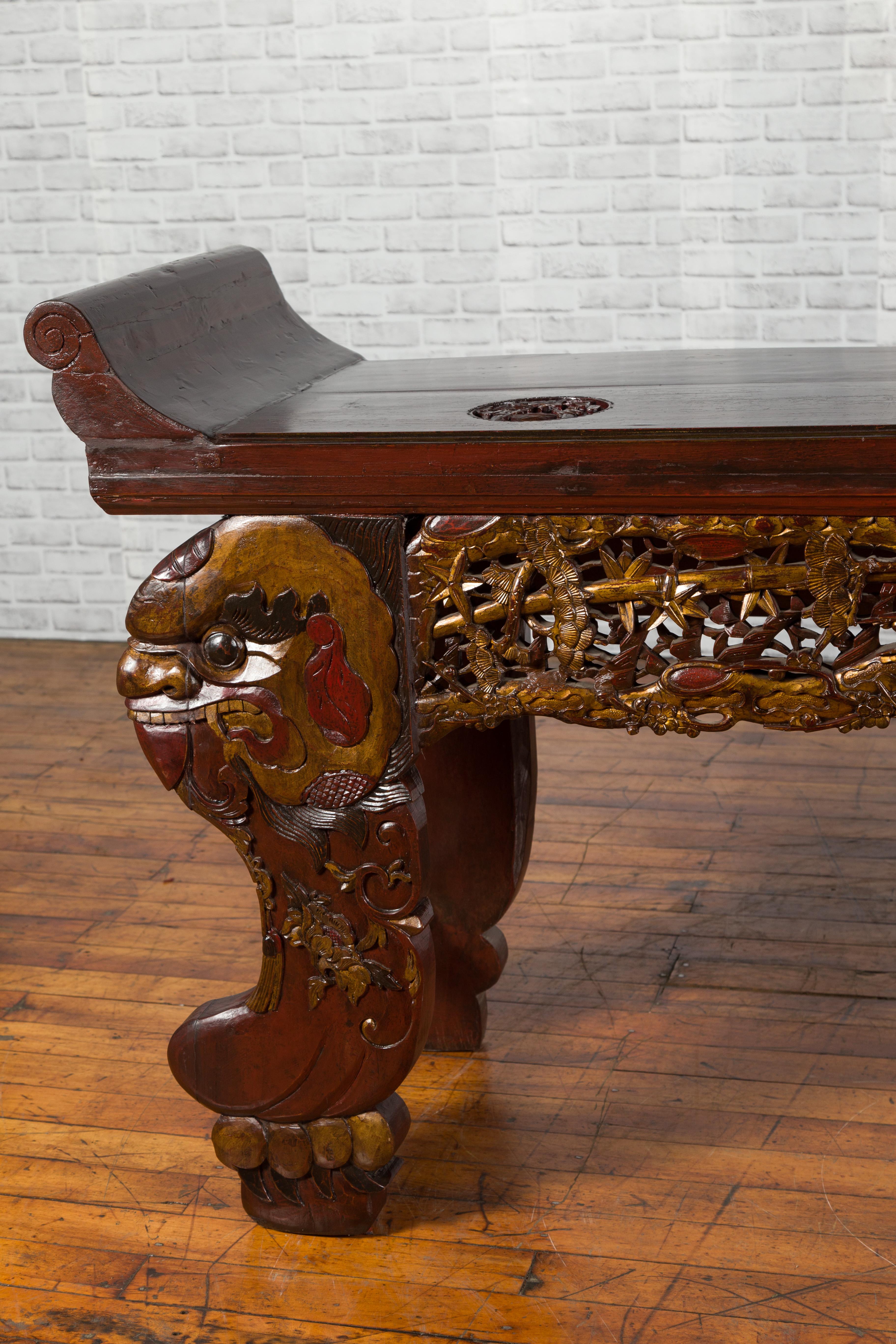 Chinese Qing Dynasty 19th Century Carved Console Table with Mythical Animals For Sale 1