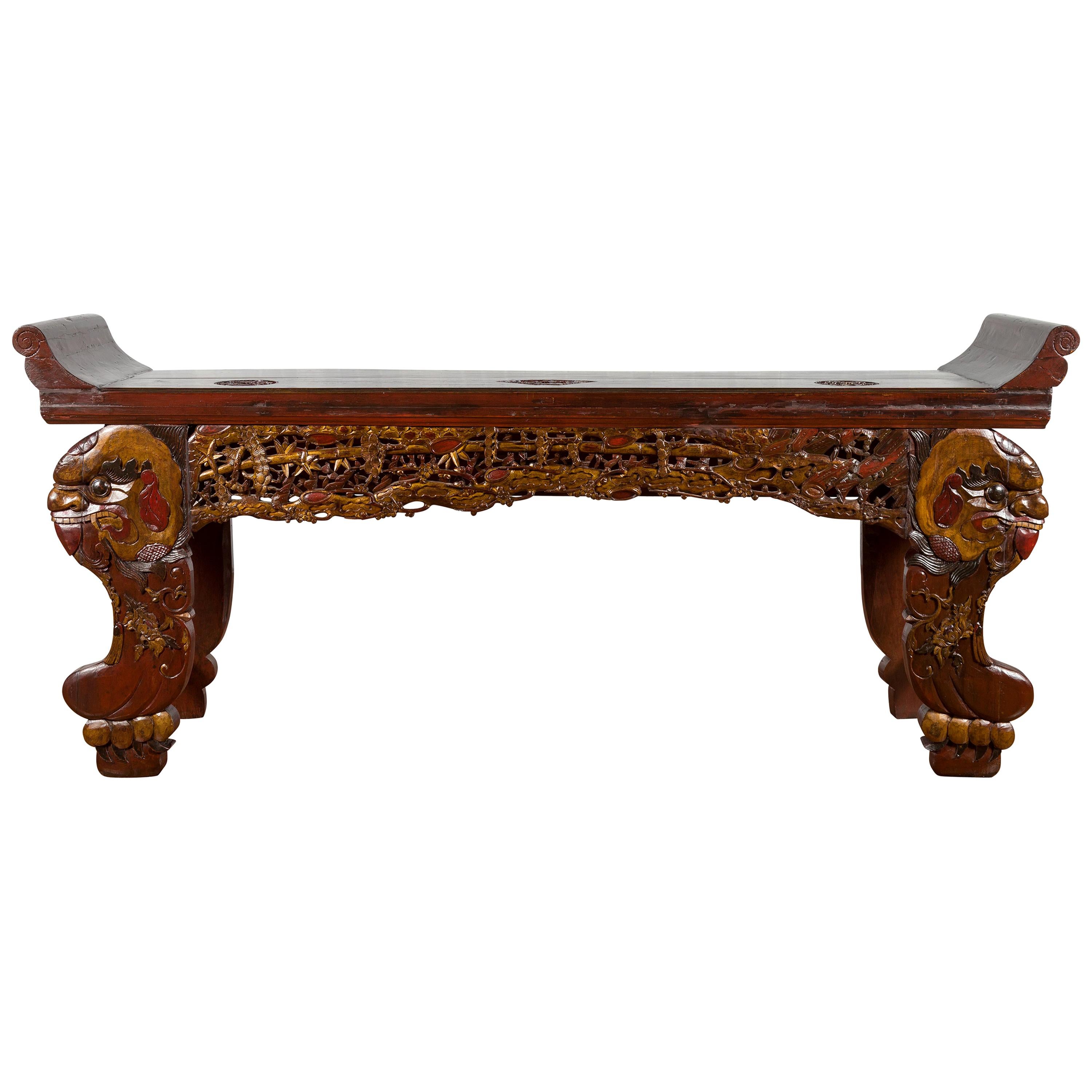 Table console sculptée du 19ème siècle de la dynastie chinoise Qing avec animaux mythiques