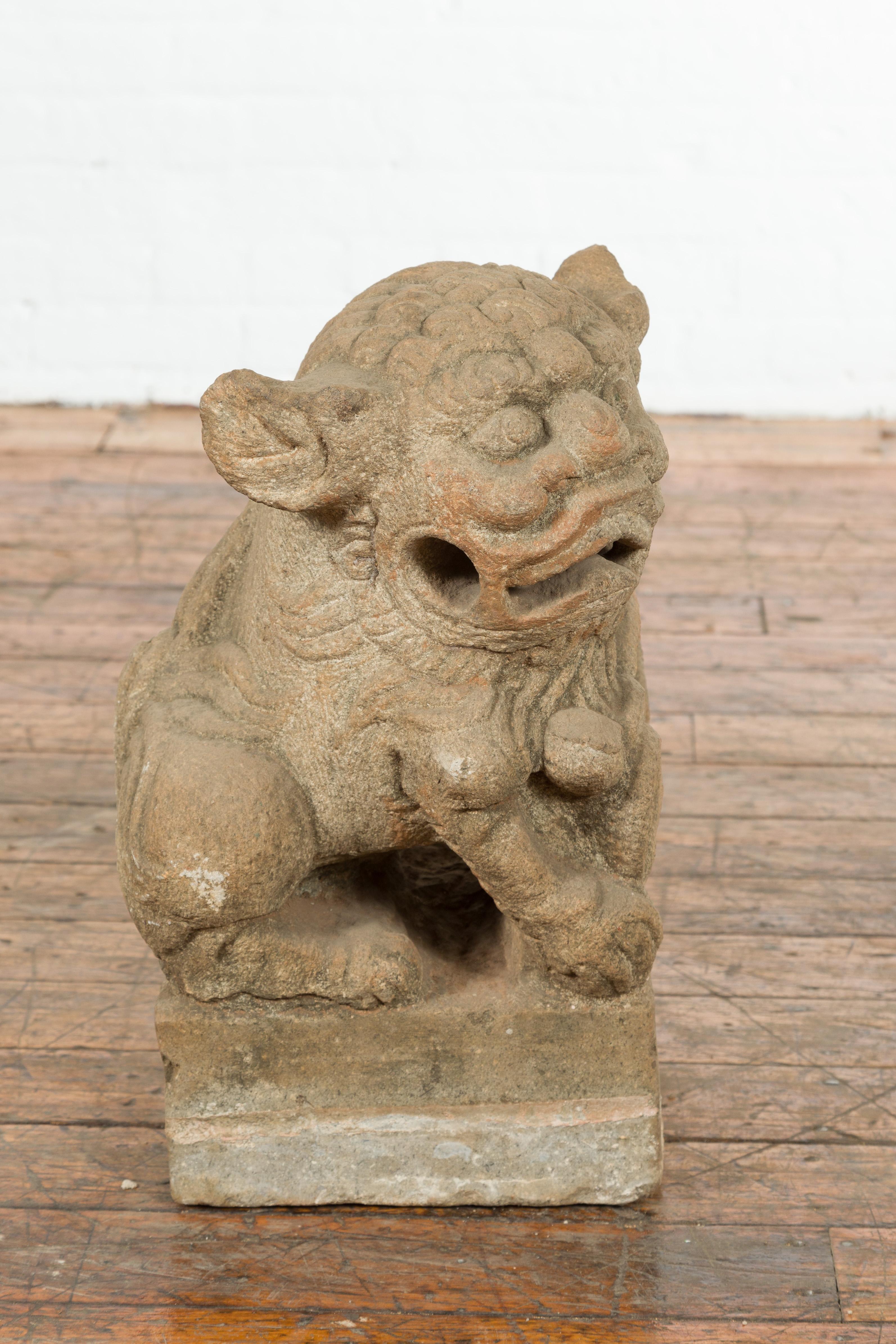 Chinese Qing Dynasty 19th Century Carved Stone Foo Dog Guardian Lion Sculpture In Good Condition For Sale In Yonkers, NY