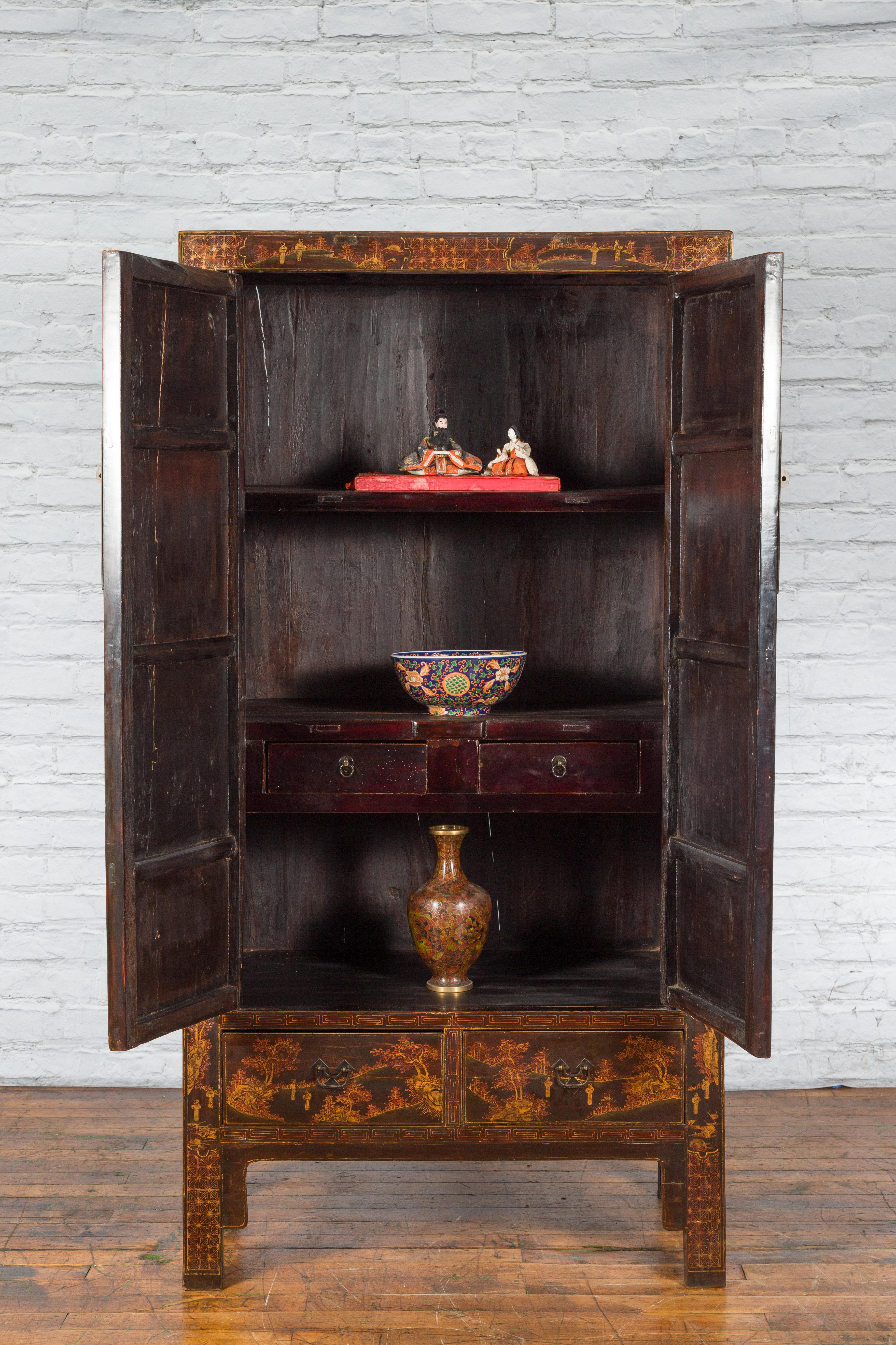 Chinese Qing Dynasty 19th Century Hand-Painted Cabinet with Gilt Court Scenes 10