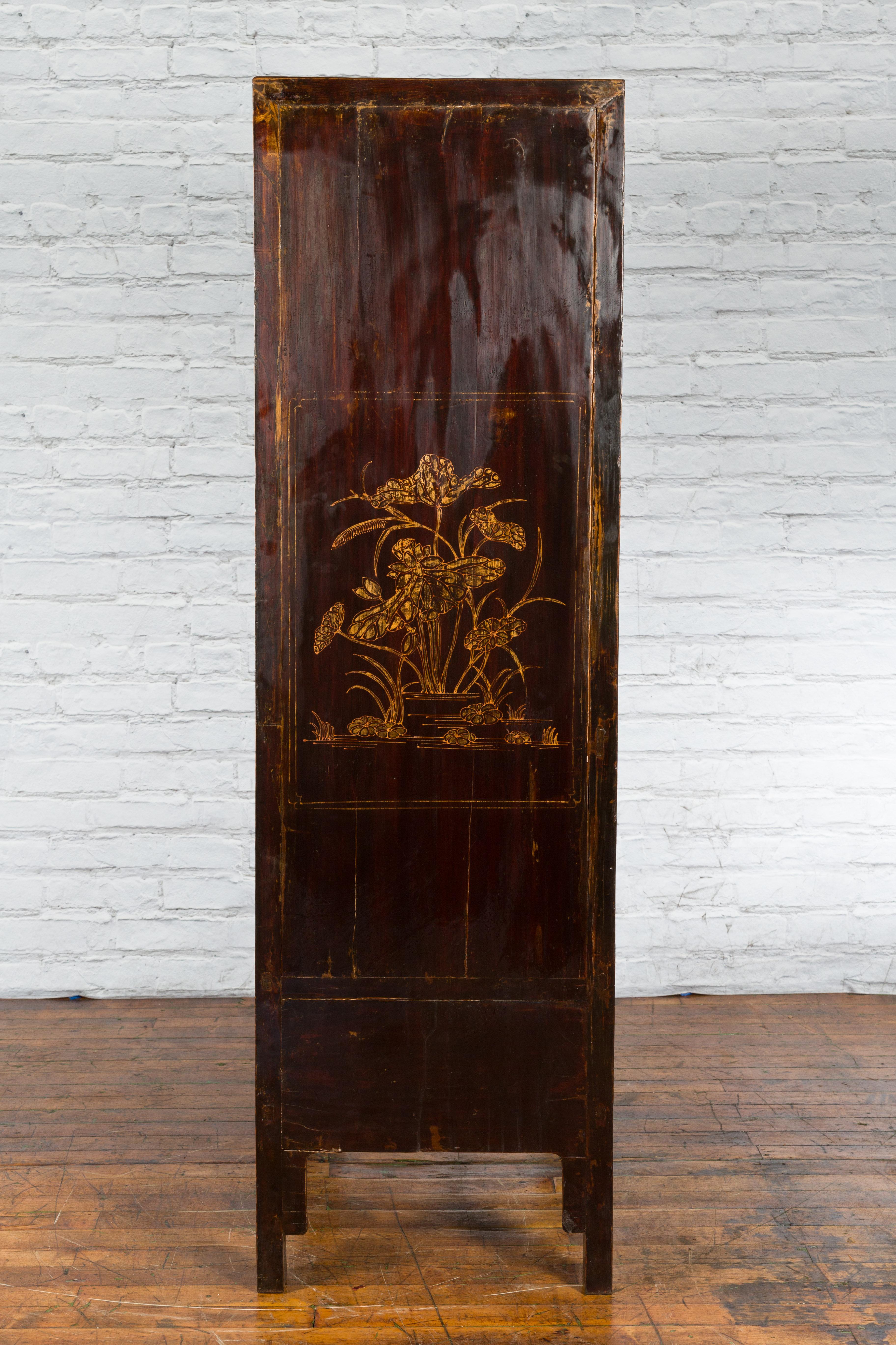 Chinese Qing Dynasty 19th Century Hand-Painted Cabinet with Gilt Court Scenes 15