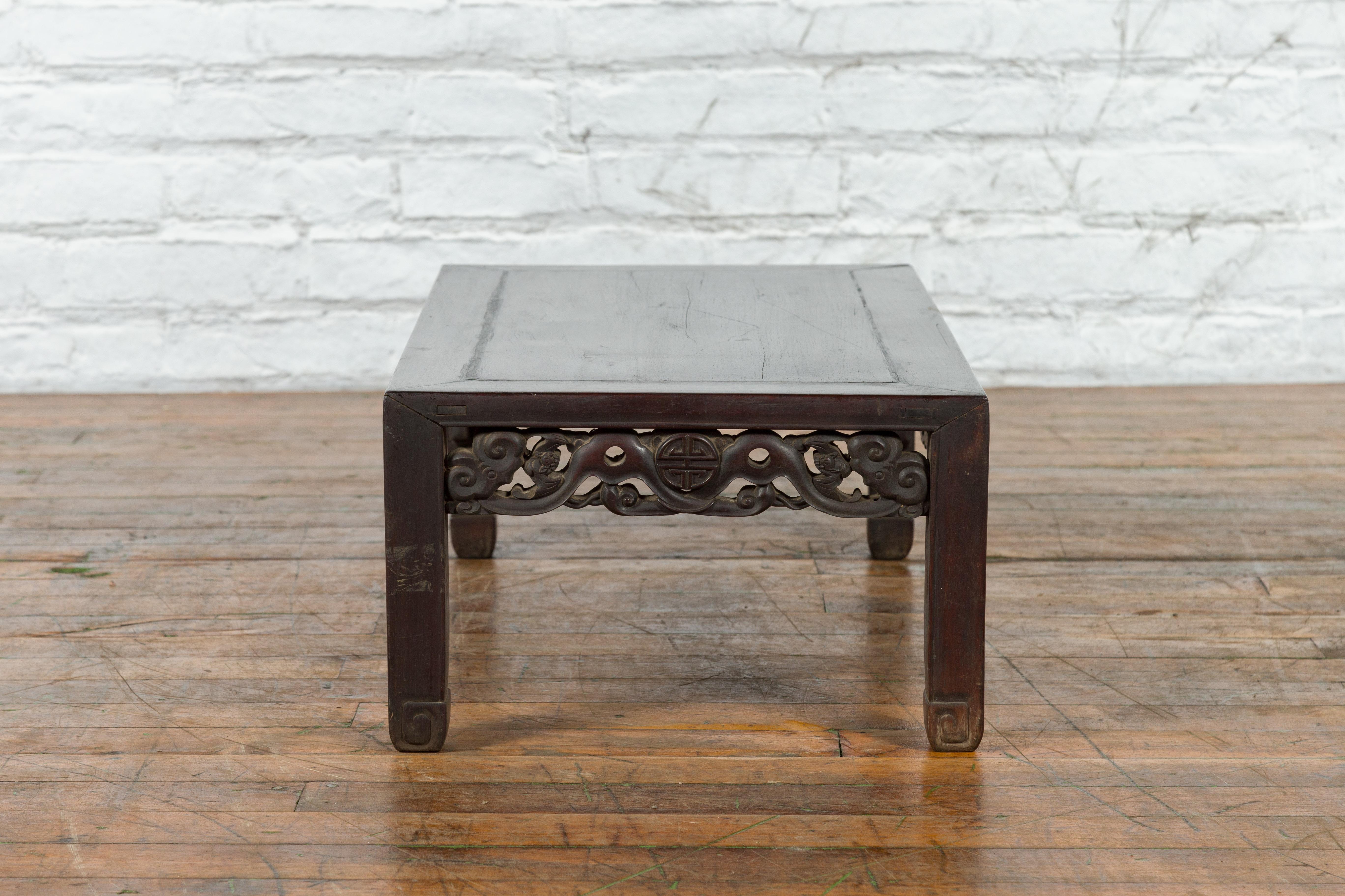 Chinese Qing Dynasty 19th Century Coffee Table with Carved Apron and Dark Patina For Sale 7