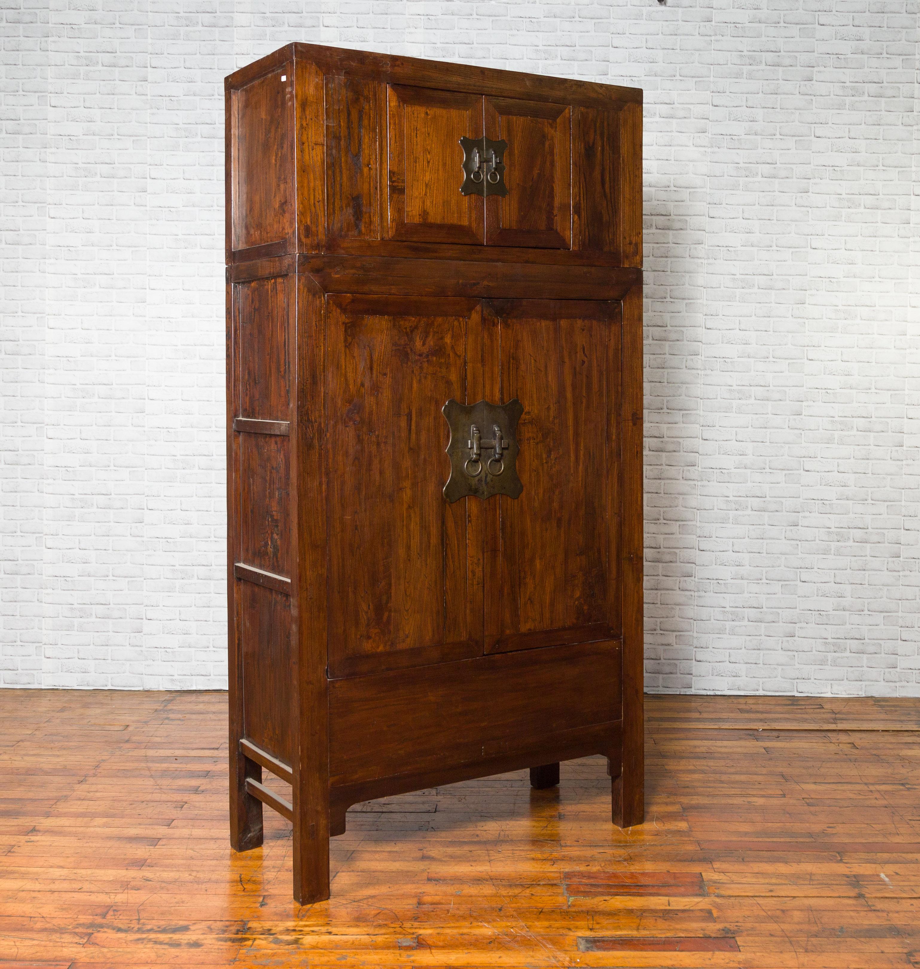 Chinese Qing Dynasty Compound Cabinet with Drawers and Hidden Panel In Good Condition For Sale In Yonkers, NY