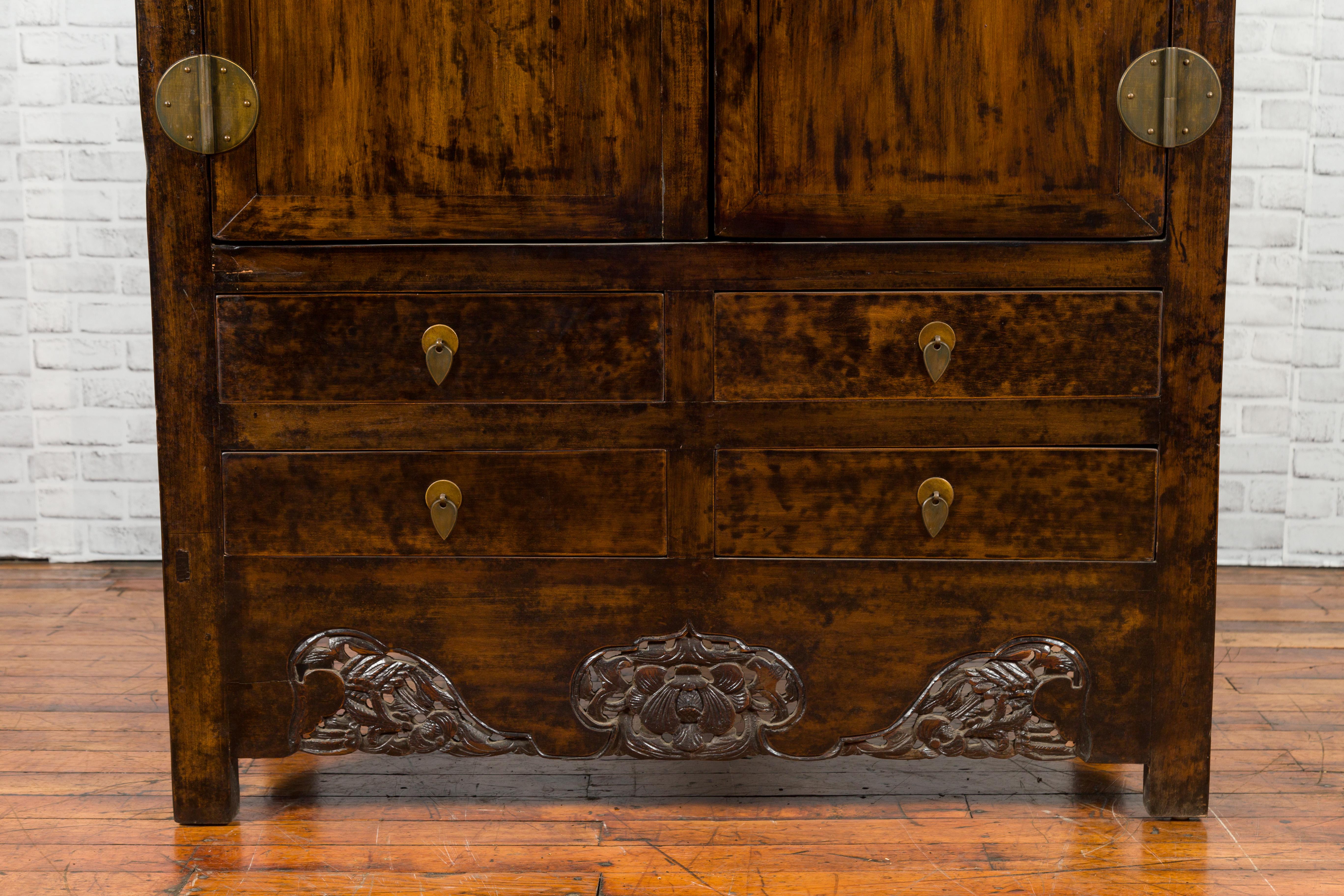 Chinese Qing Dynasty 19th Century Dark Brown Elm Cabinet with Doors and Drawers For Sale 3