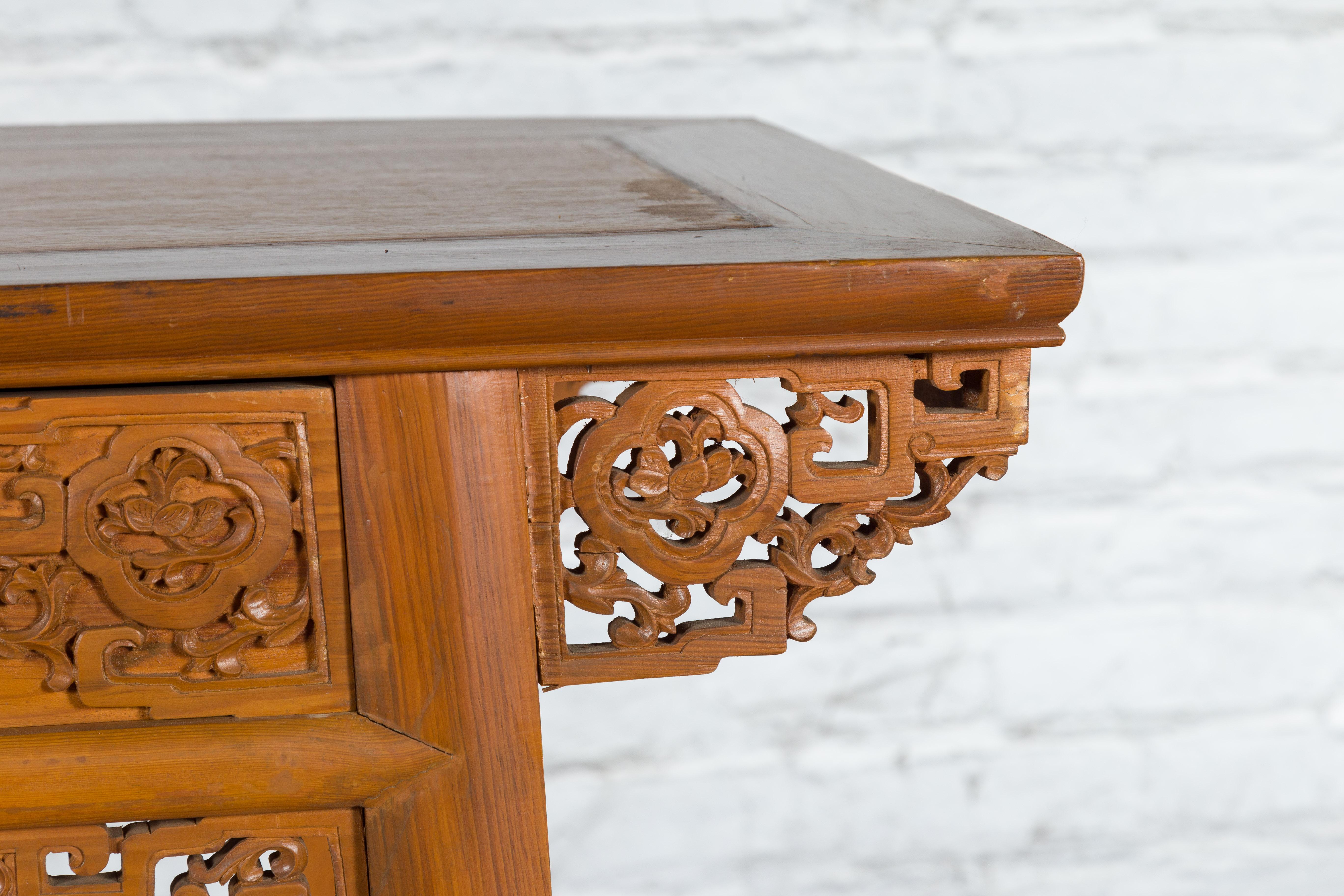 Chinese Qing Dynasty 19th Century Desk with Carved Frieze and Two Drawers For Sale 7