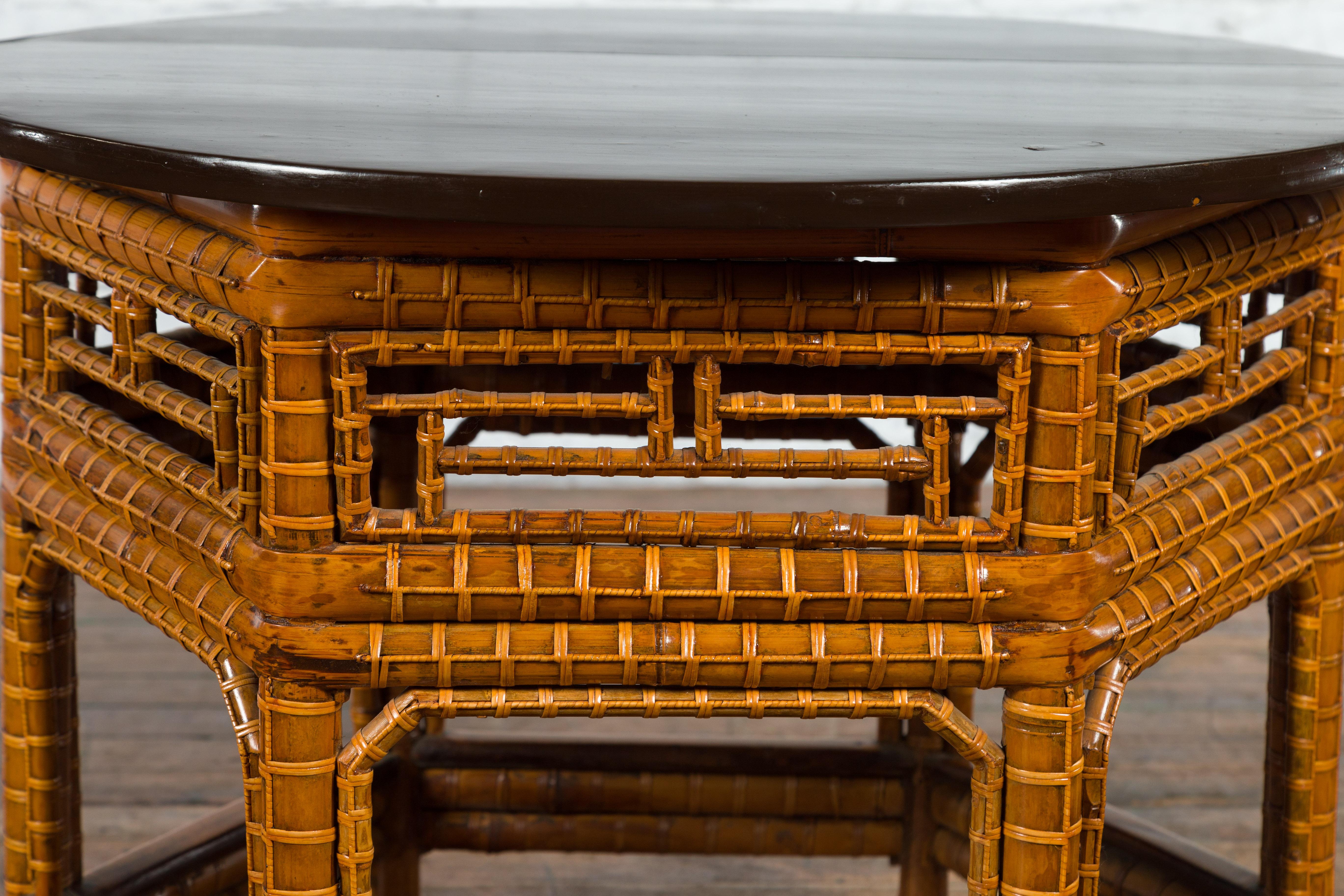 Chinese Qing Dynasty 19th Century Elm and Bamboo Coffee Table with Fretwork For Sale 2