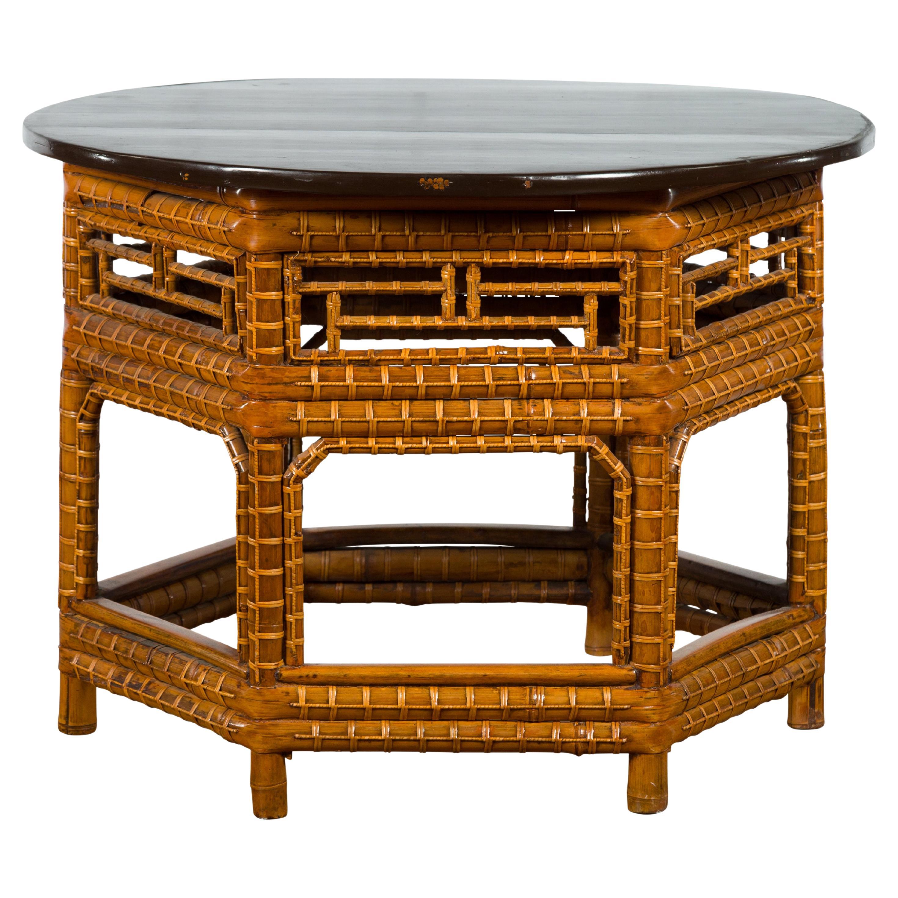 Chinese Qing Dynasty 19th Century Elm and Bamboo Coffee Table with Fretwork For Sale
