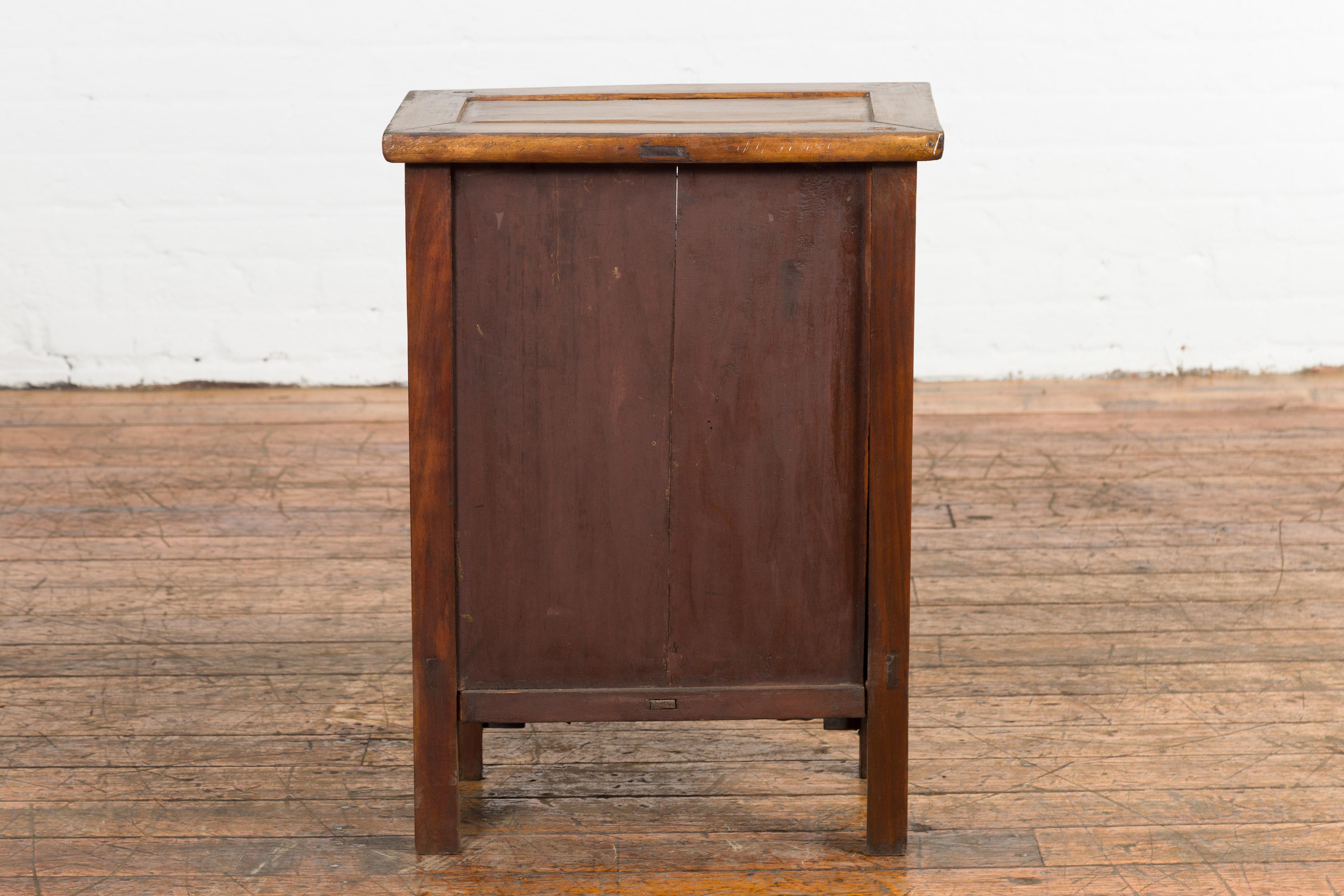 Chinese Qing Dynasty 19th Century Elm Side Cabinet with Fretwork Shelf and Doors For Sale 14