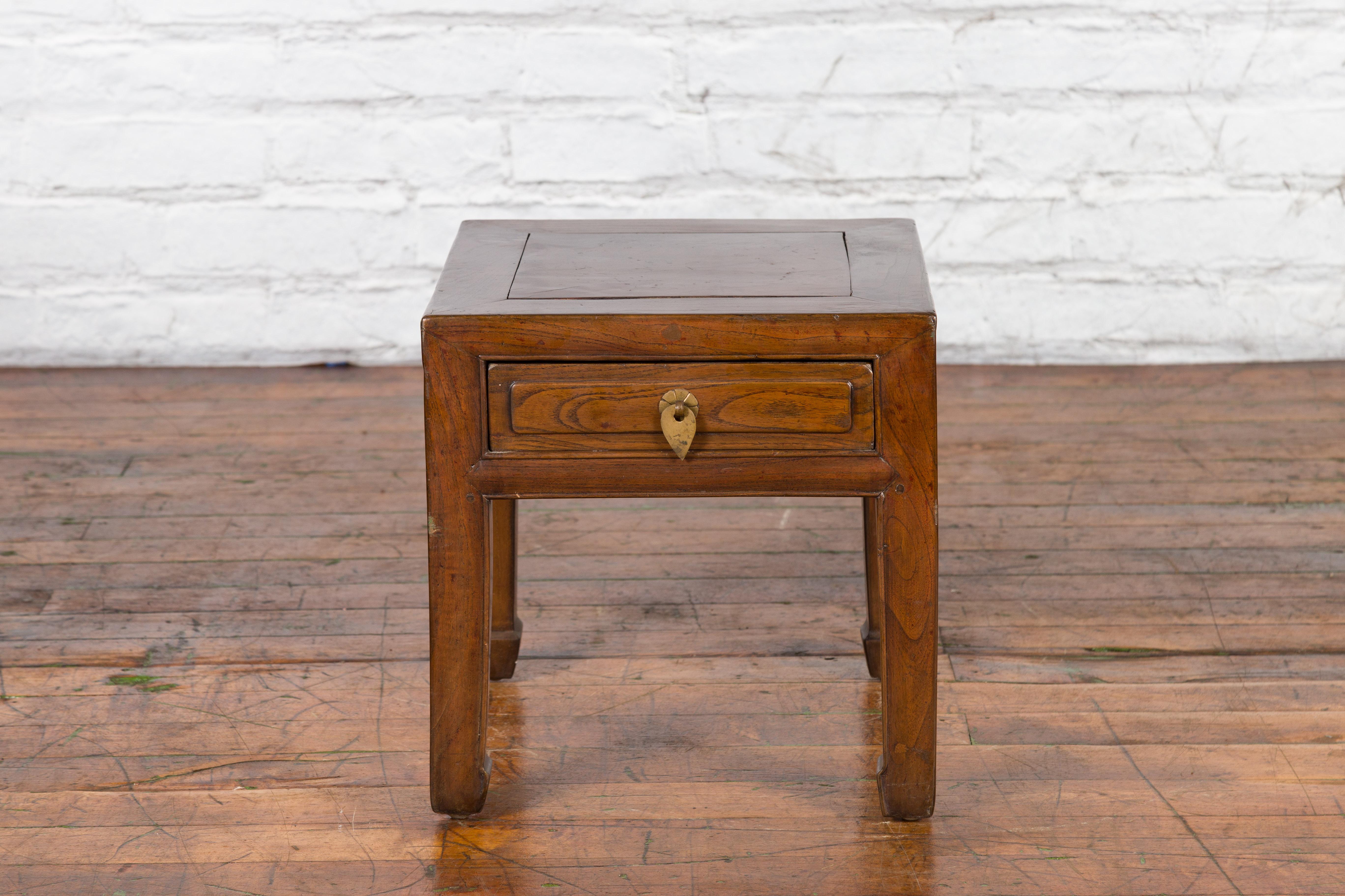 Chinese Qing Dynasty 19th Century Elm Side Table with Single Drawer In Good Condition For Sale In Yonkers, NY