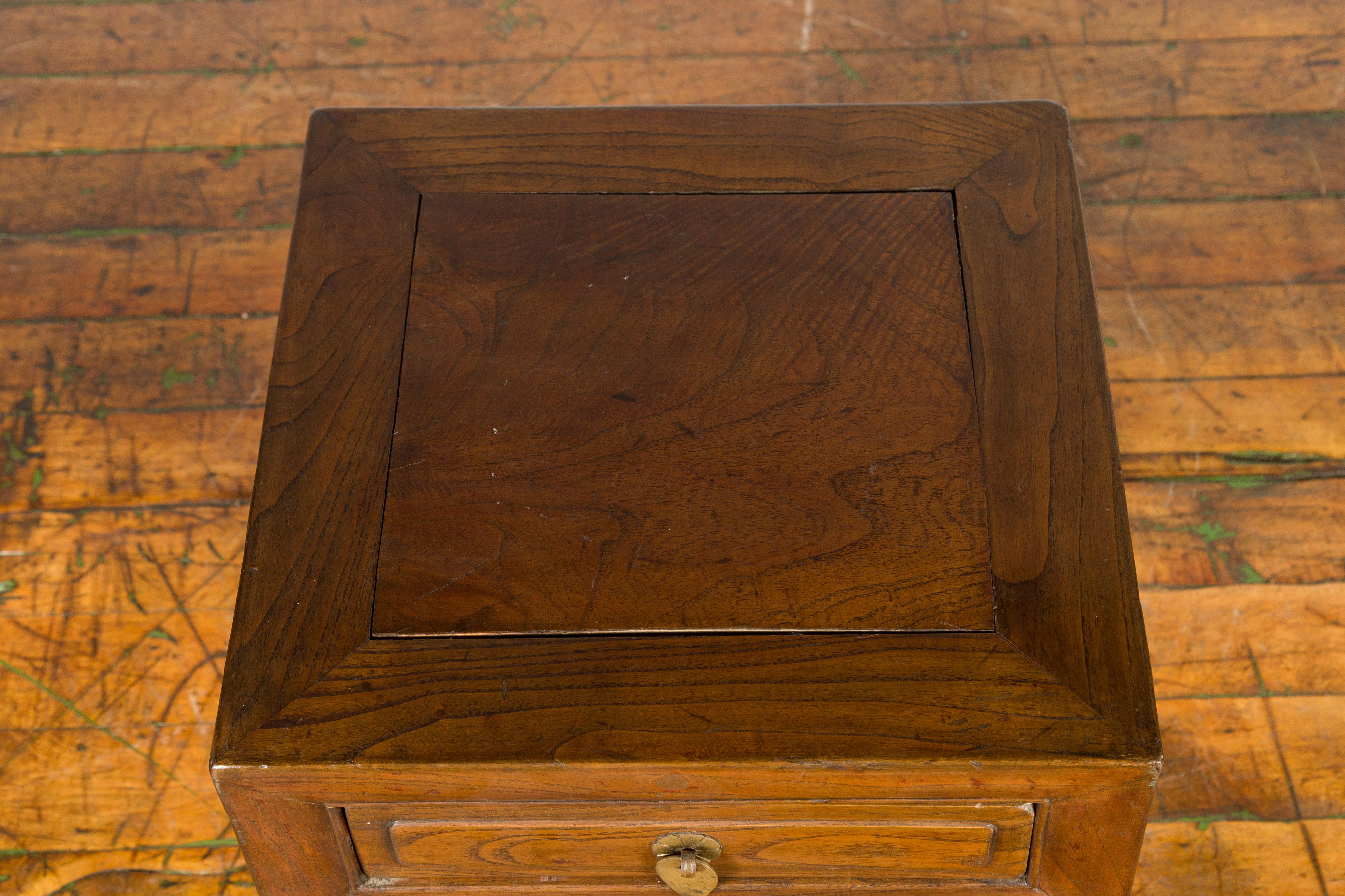 Chinese Qing Dynasty 19th Century Elm Side Table with Single Drawer For Sale 1