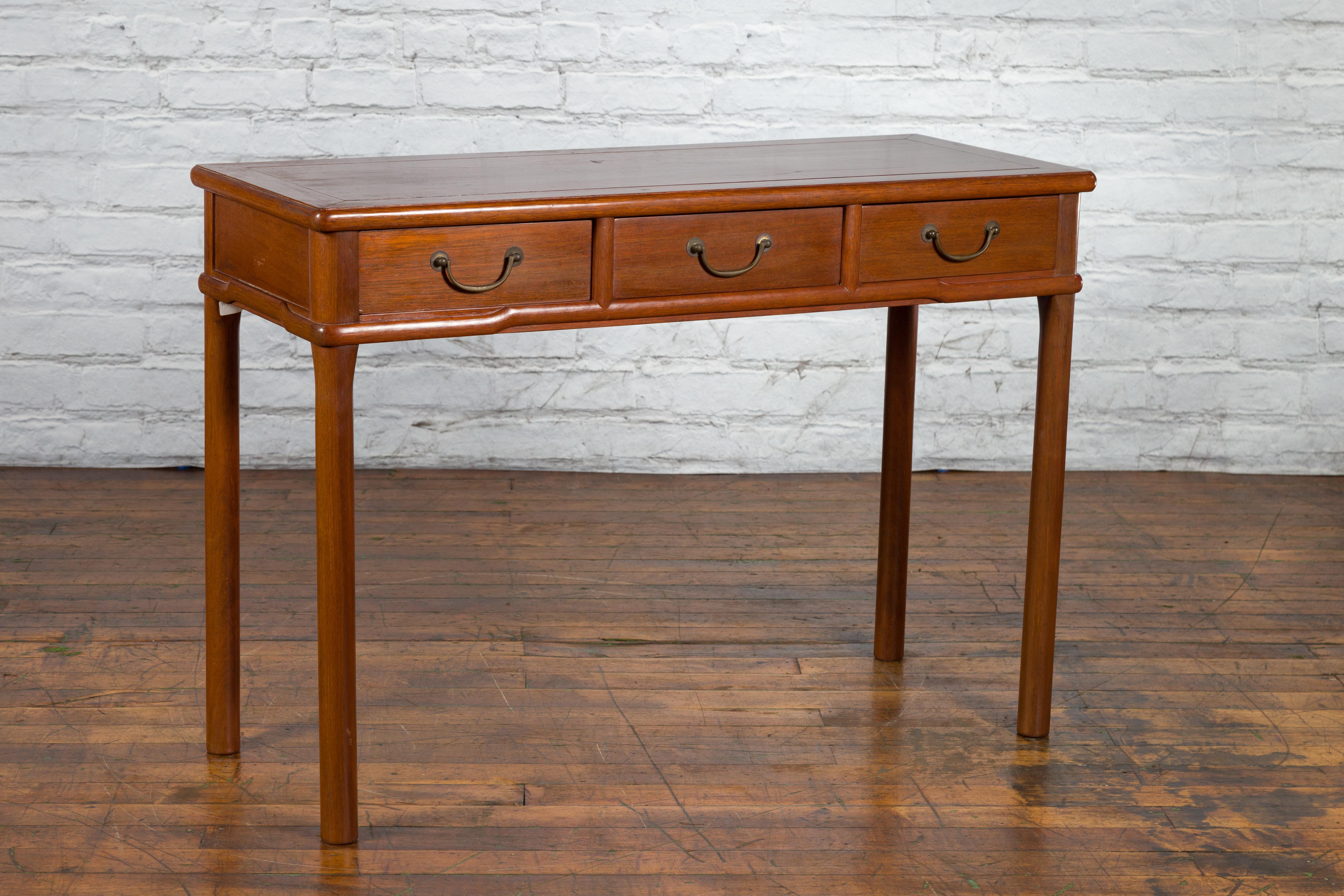 Chinese Qing Dynasty 19th Century Elm Three Drawer Desk with Cylindrical Legs In Good Condition In Yonkers, NY