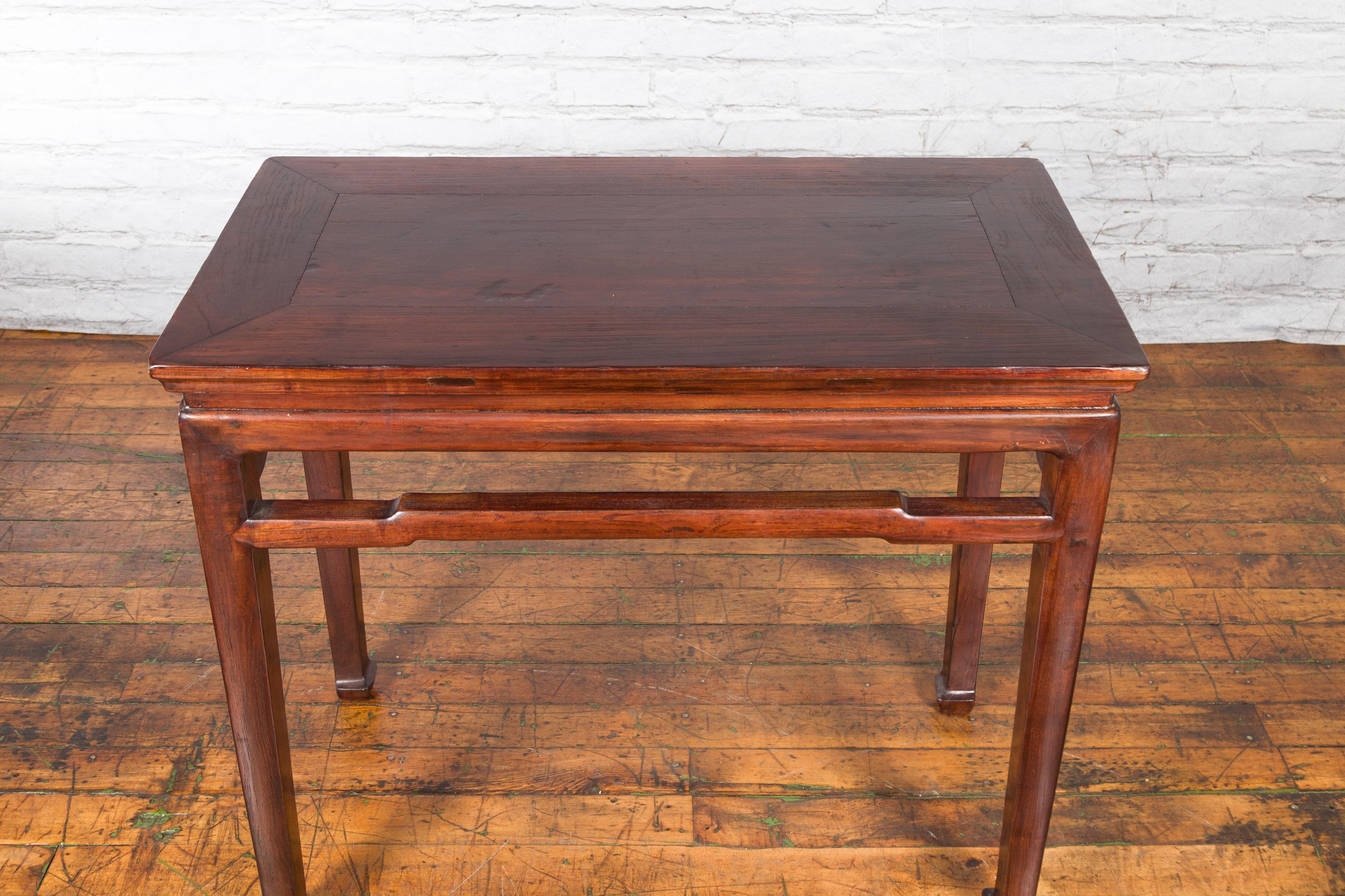 Chinese Qing Dynasty 19th Century Elm Wine Table with Humpback Stretchers For Sale 6