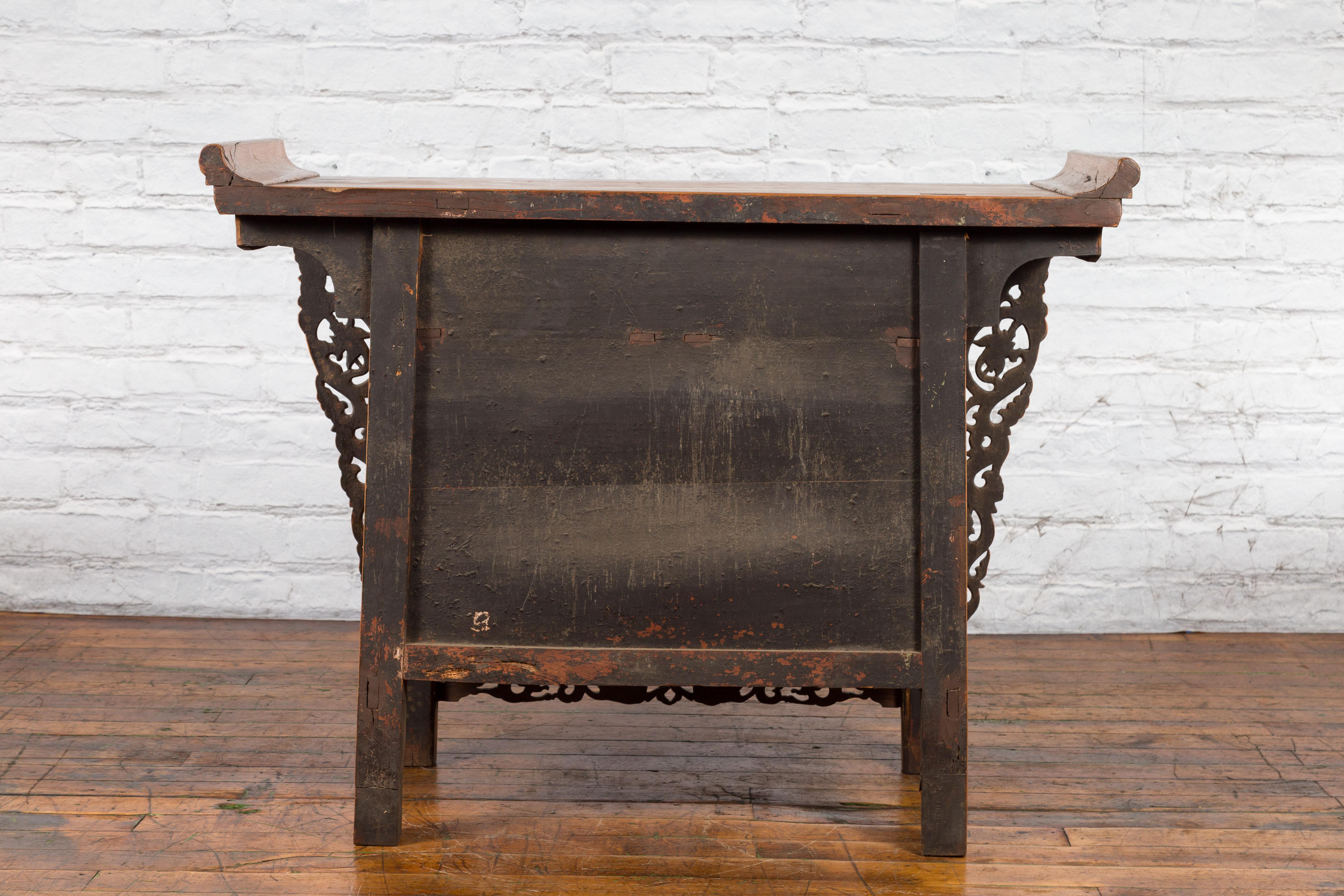 Chinese Qing Dynasty 19th Century Elmwood Altar Cabinet with Carved Spandrels 16
