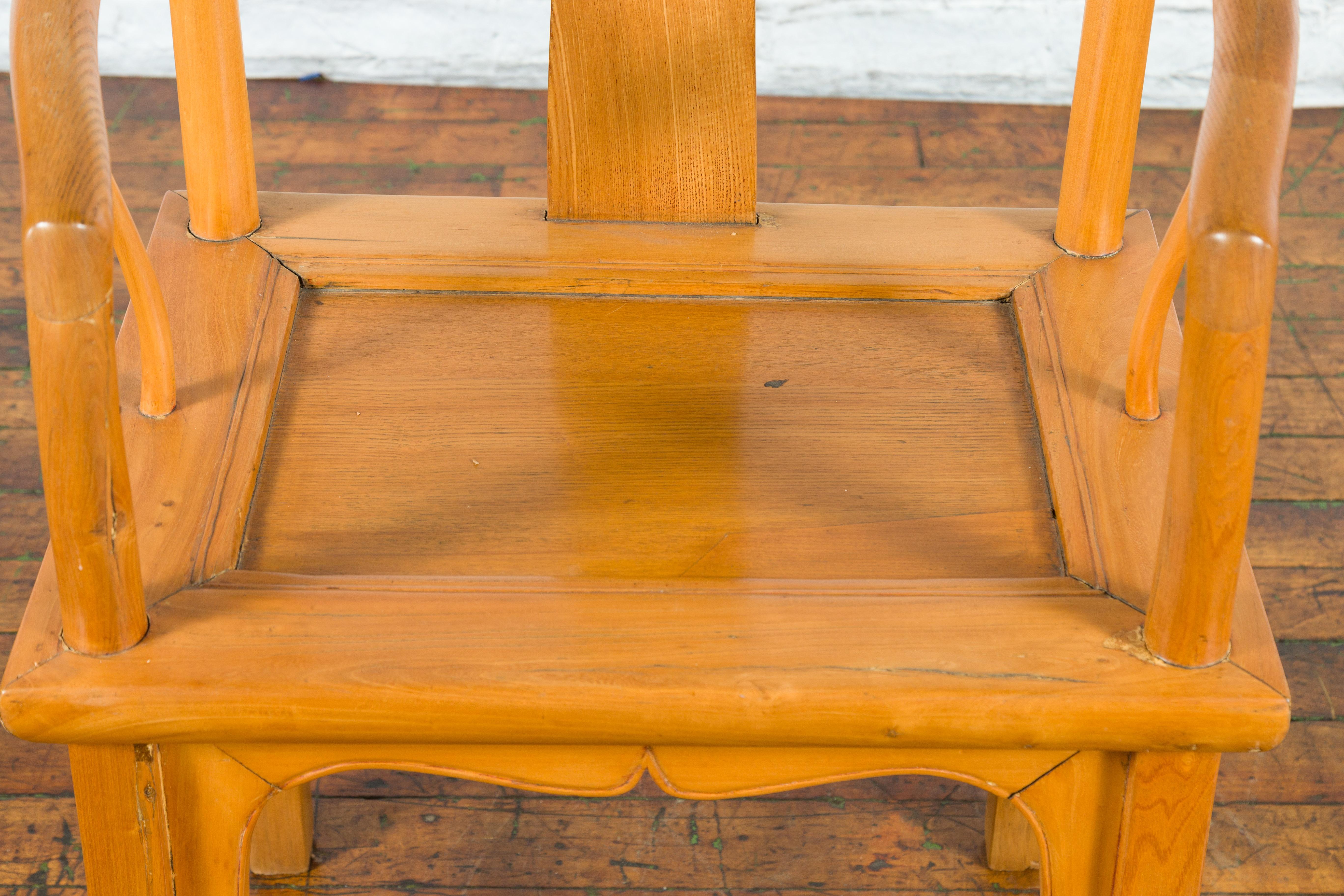 Chinese Qing Dynasty 19th Century Elmwood Armchair with Hand-Carved Medallion For Sale 6