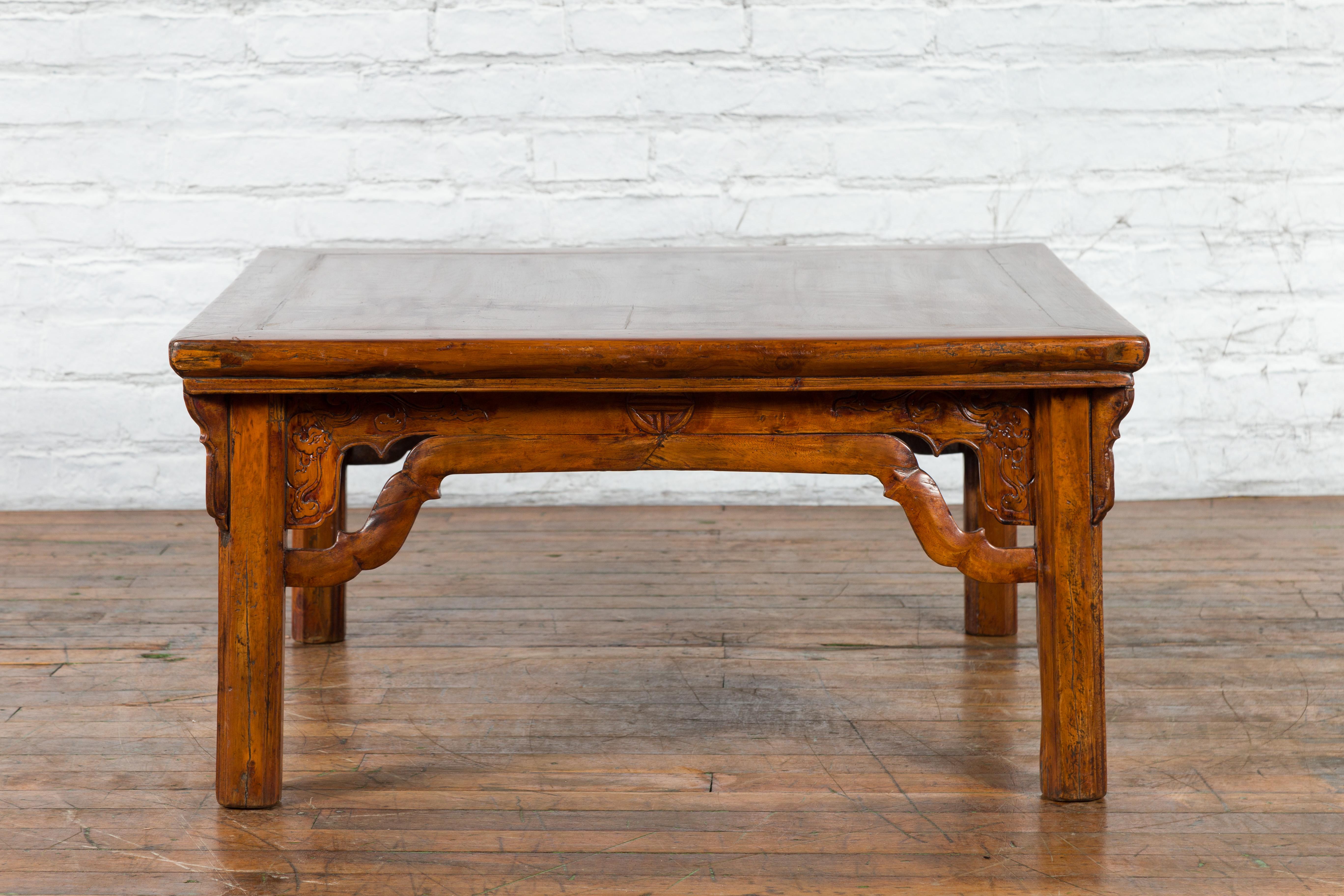 Chinese Qing Dynasty 19th Century Elmwood Coffee Table with Carved Apron For Sale 4