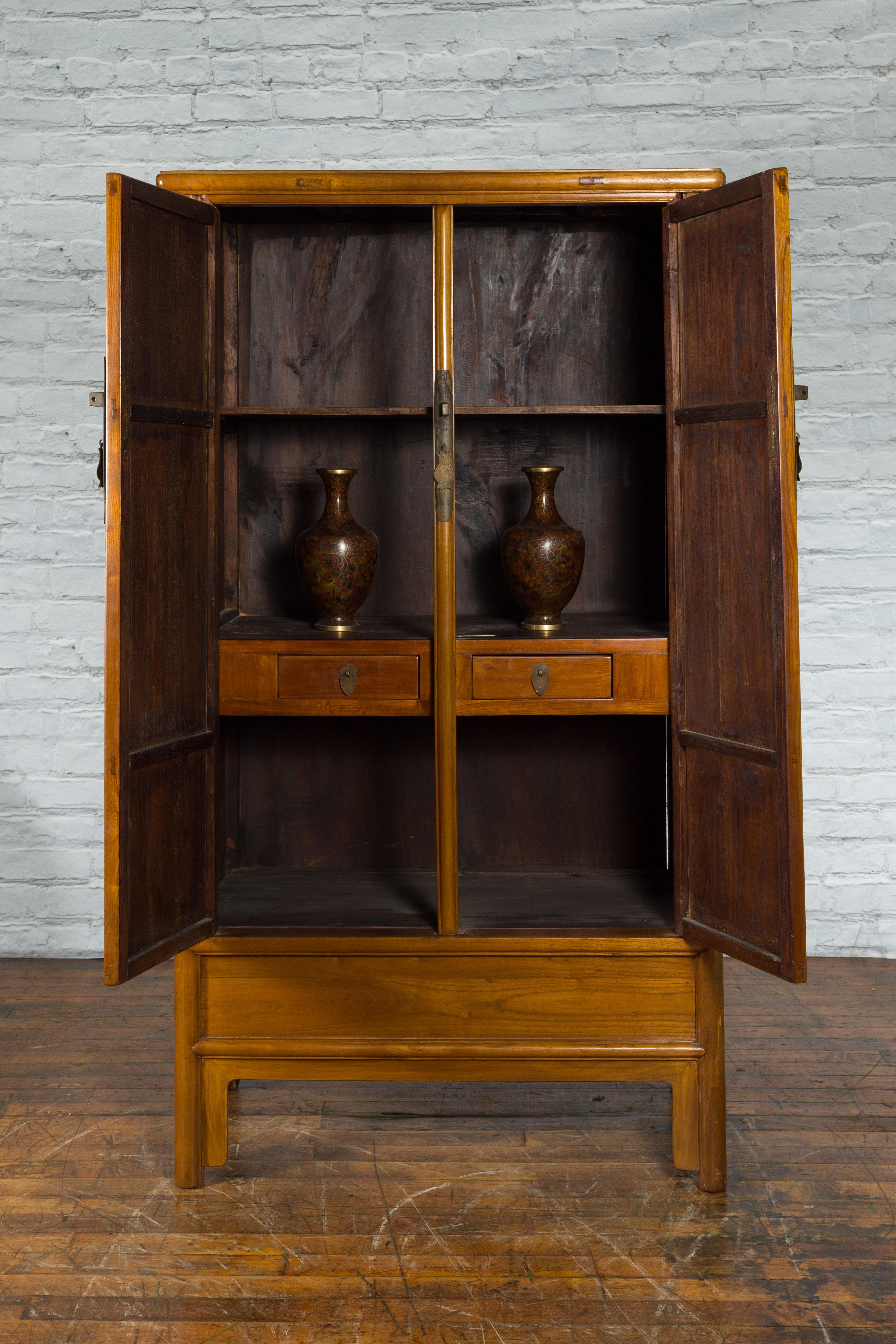 Chinese Qing Dynasty 19th Century Elmwood Noodle Cabinet with Hidden Drawers In Good Condition For Sale In Yonkers, NY