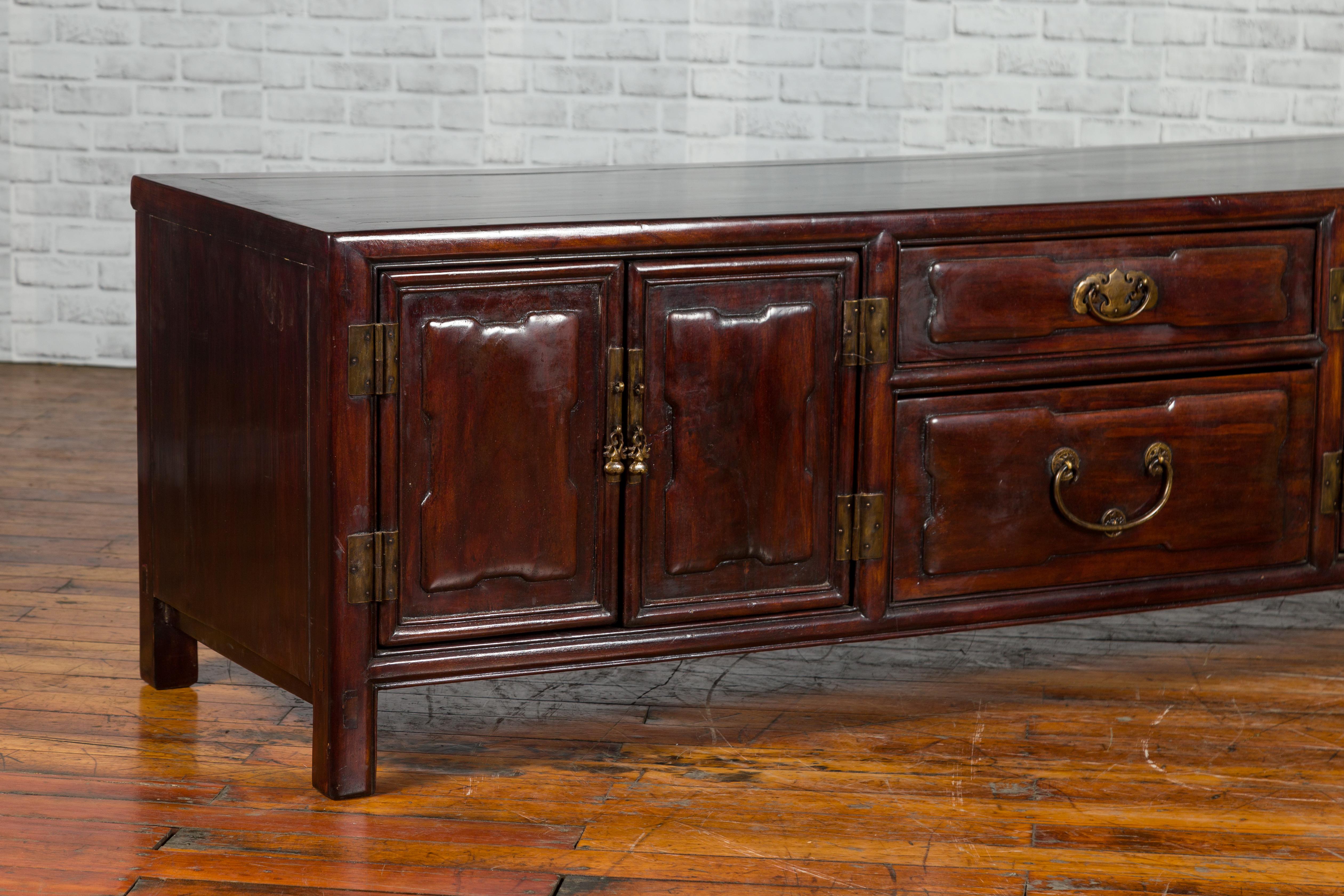 Chinese Qing Dynasty 19th Century Kang Cabinet with Double Doors and Drawers 7