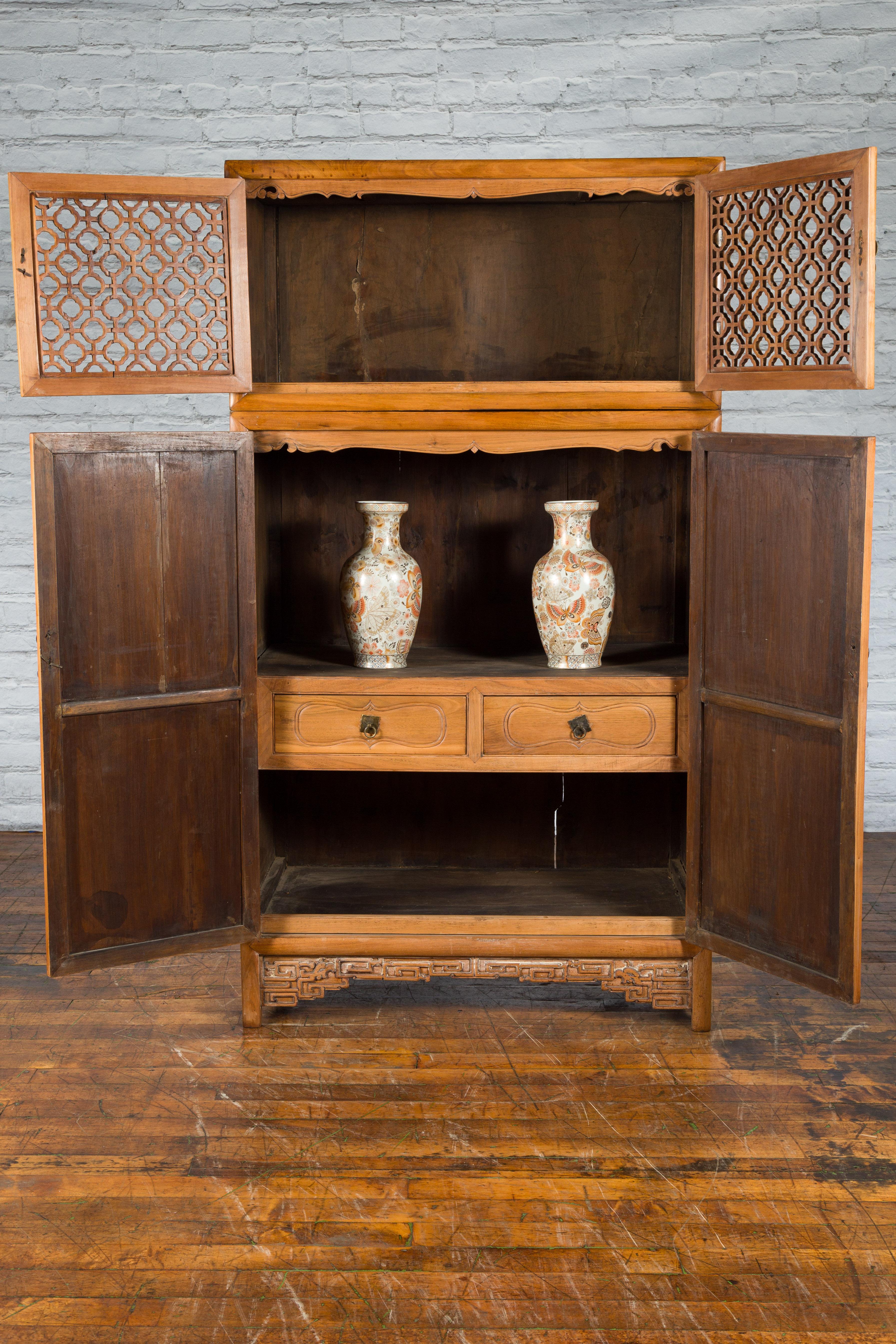 Chinese Qing Dynasty 19th Century Kitchen Cabinet with Quatrefoil Style Fretwork In Good Condition For Sale In Yonkers, NY