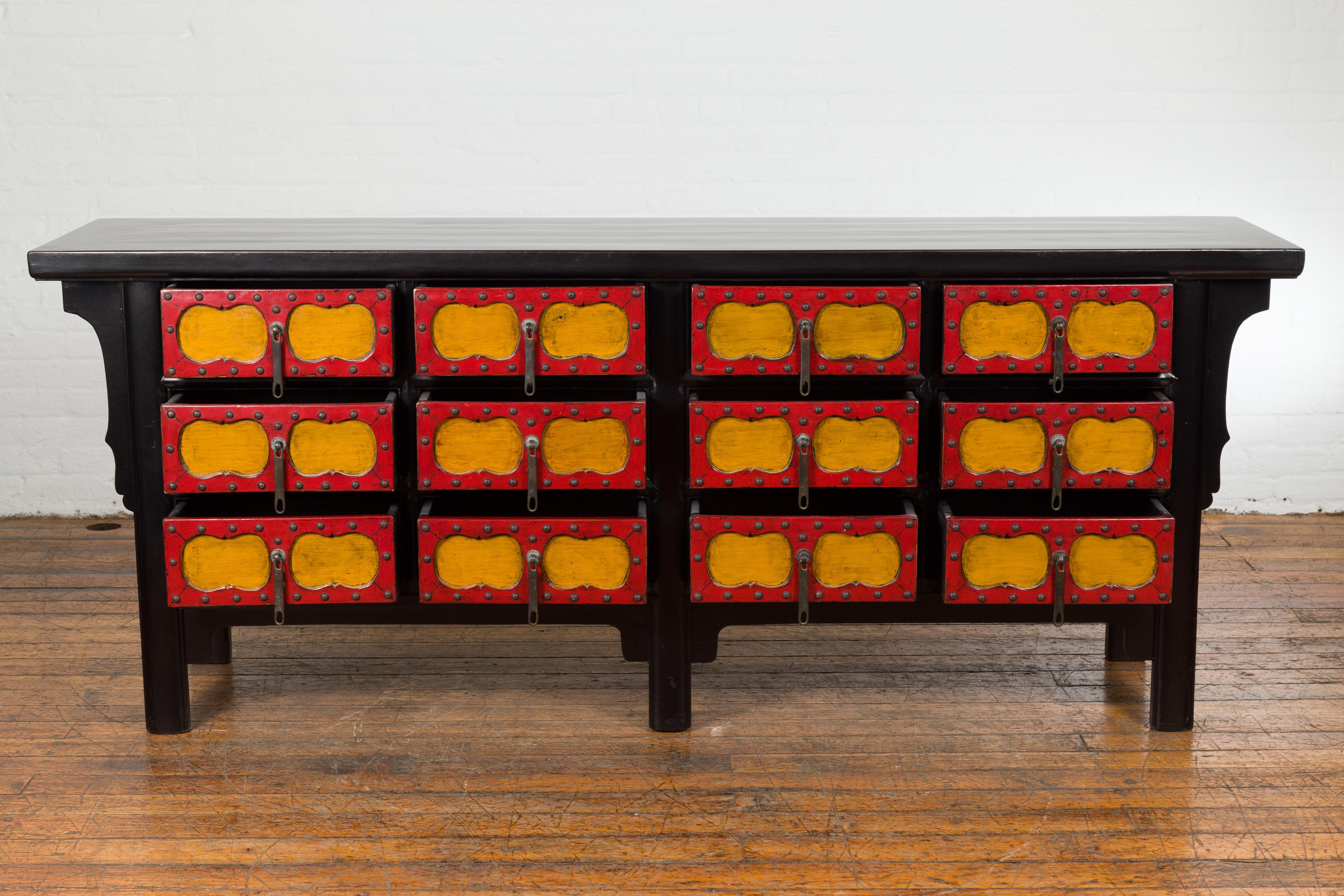 Chinese Qing Dynasty 19th Century Long Polychrome Sideboard with 12 Drawers For Sale 9