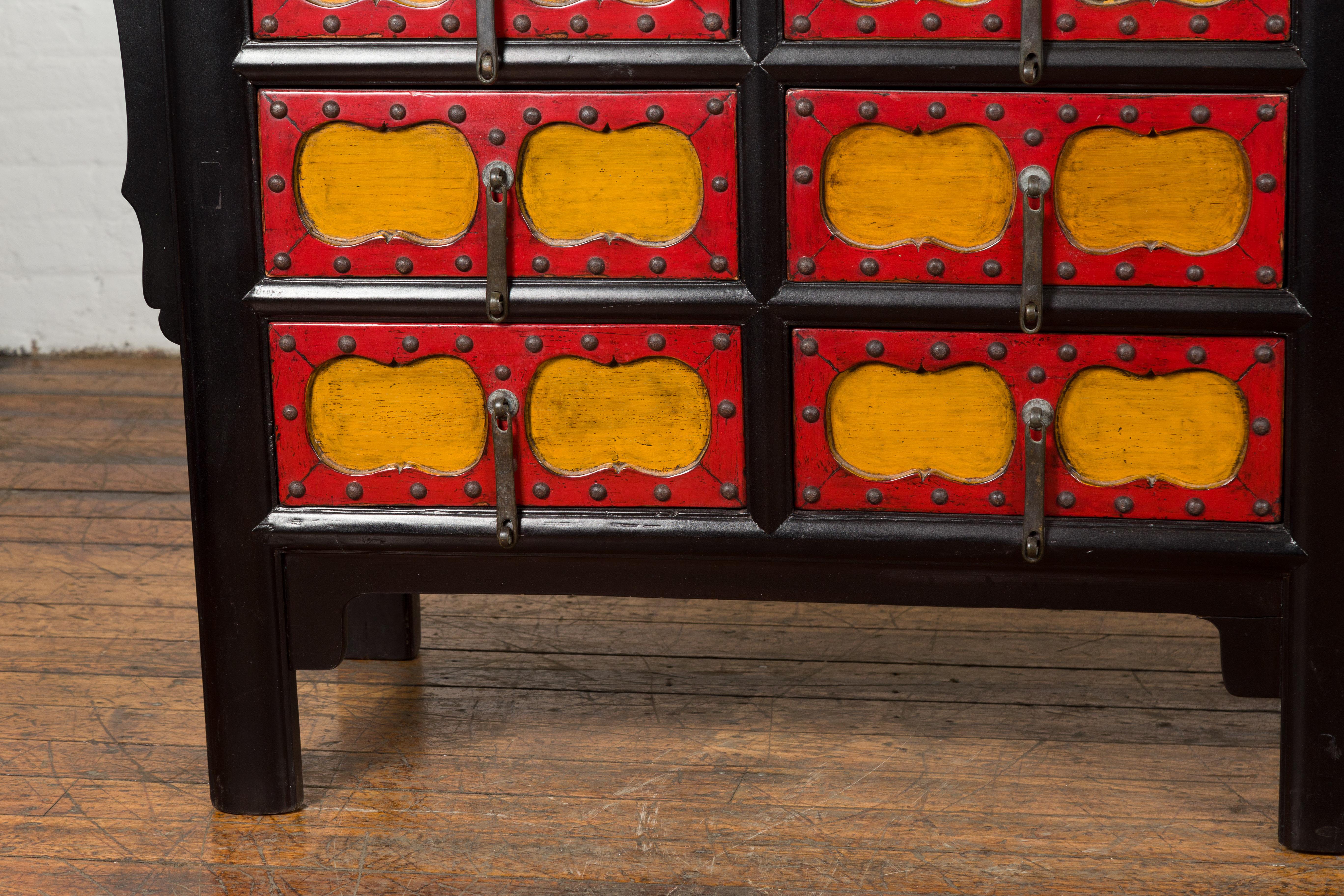 Chinese Qing Dynasty 19th Century Long Polychrome Sideboard with 12 Drawers For Sale 3