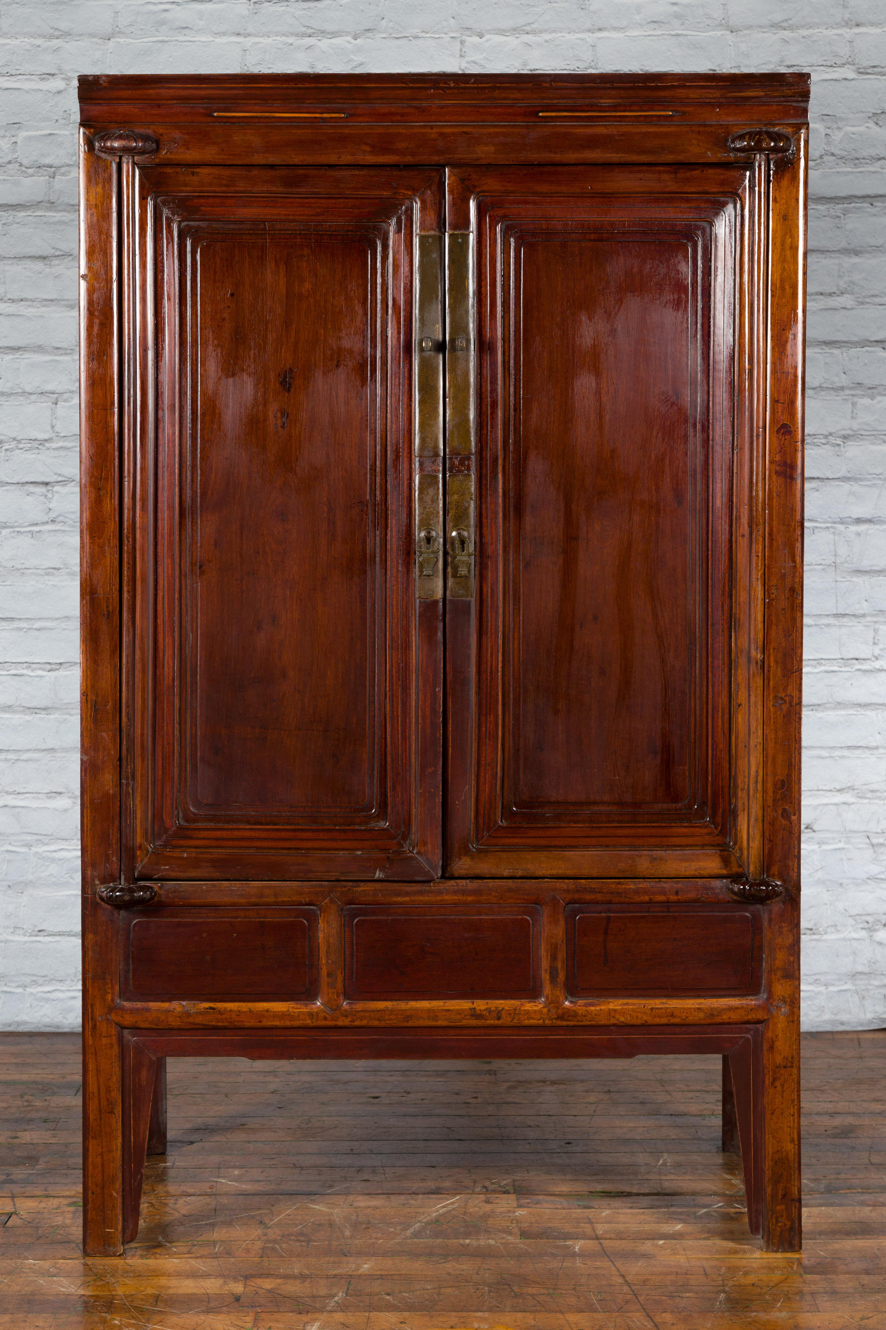 Chinese Qing Dynasty 19th Century Ningbo Cypress Cabinet with Brass Hardware For Sale 3