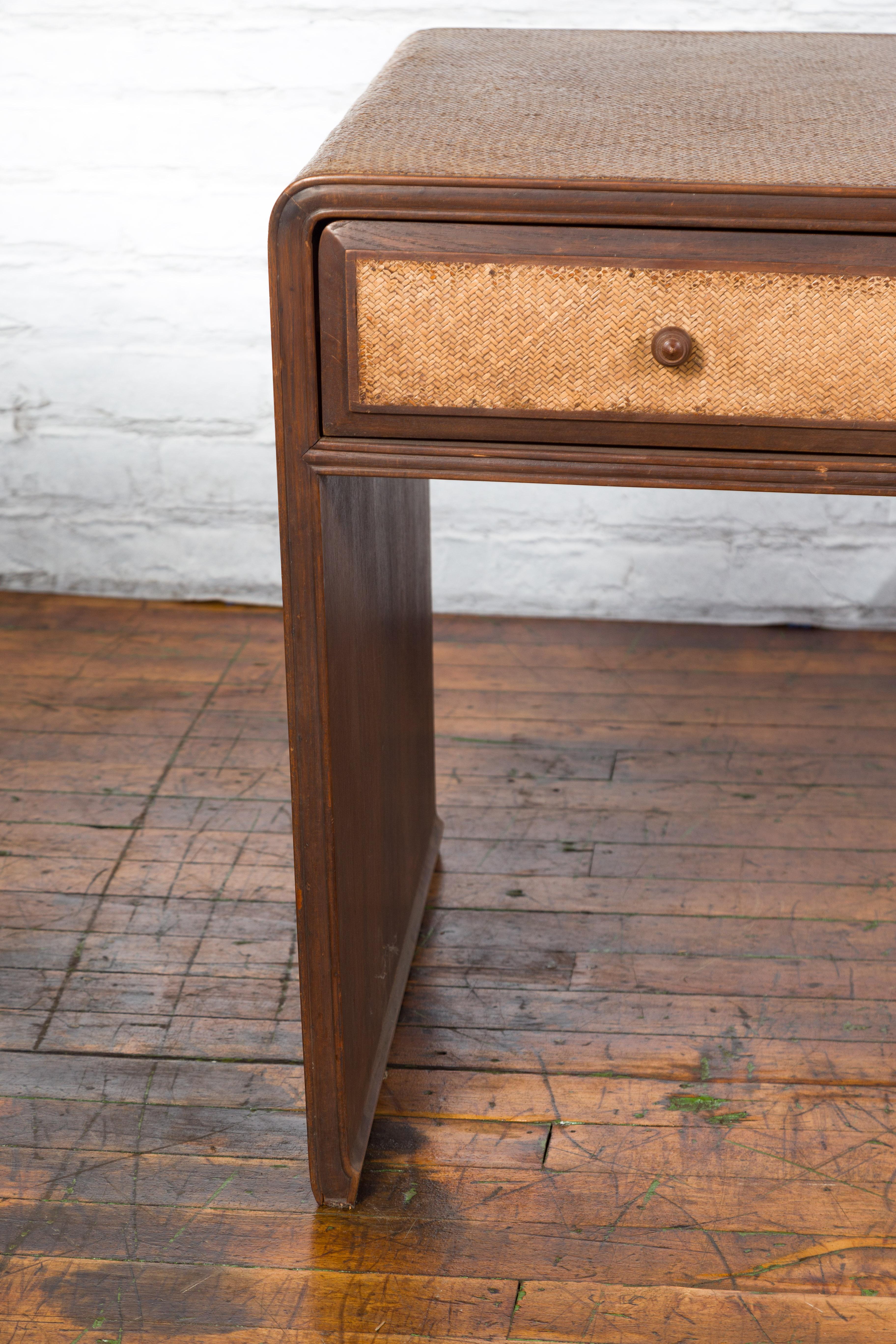 Chinese Qing Dynasty 19th Century Rattan over Wood Desk with Three Drawers For Sale 5