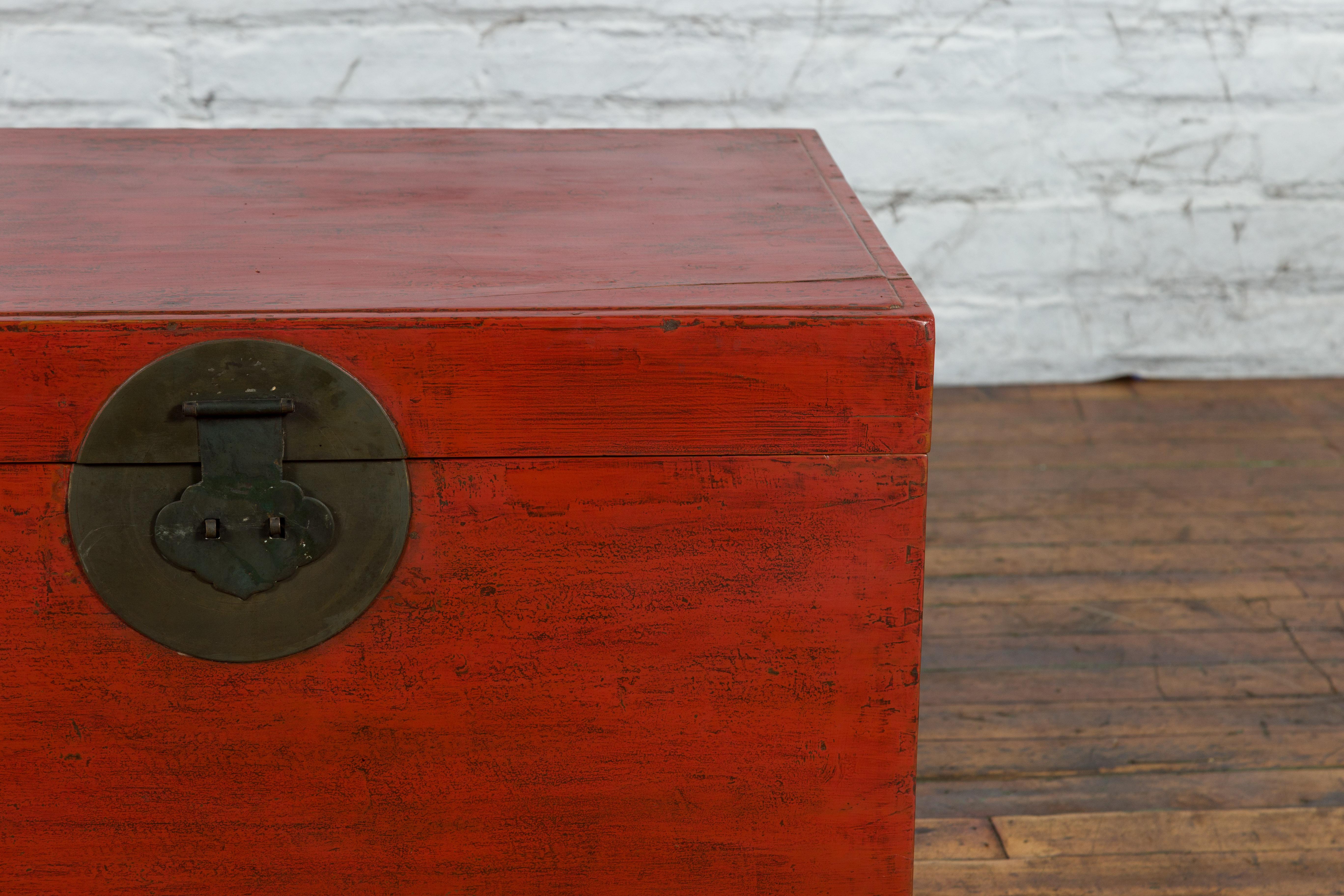 Chinese Qing Dynasty 19th Century Red Lacquer Blanket Chest with Brass Hardware For Sale 1