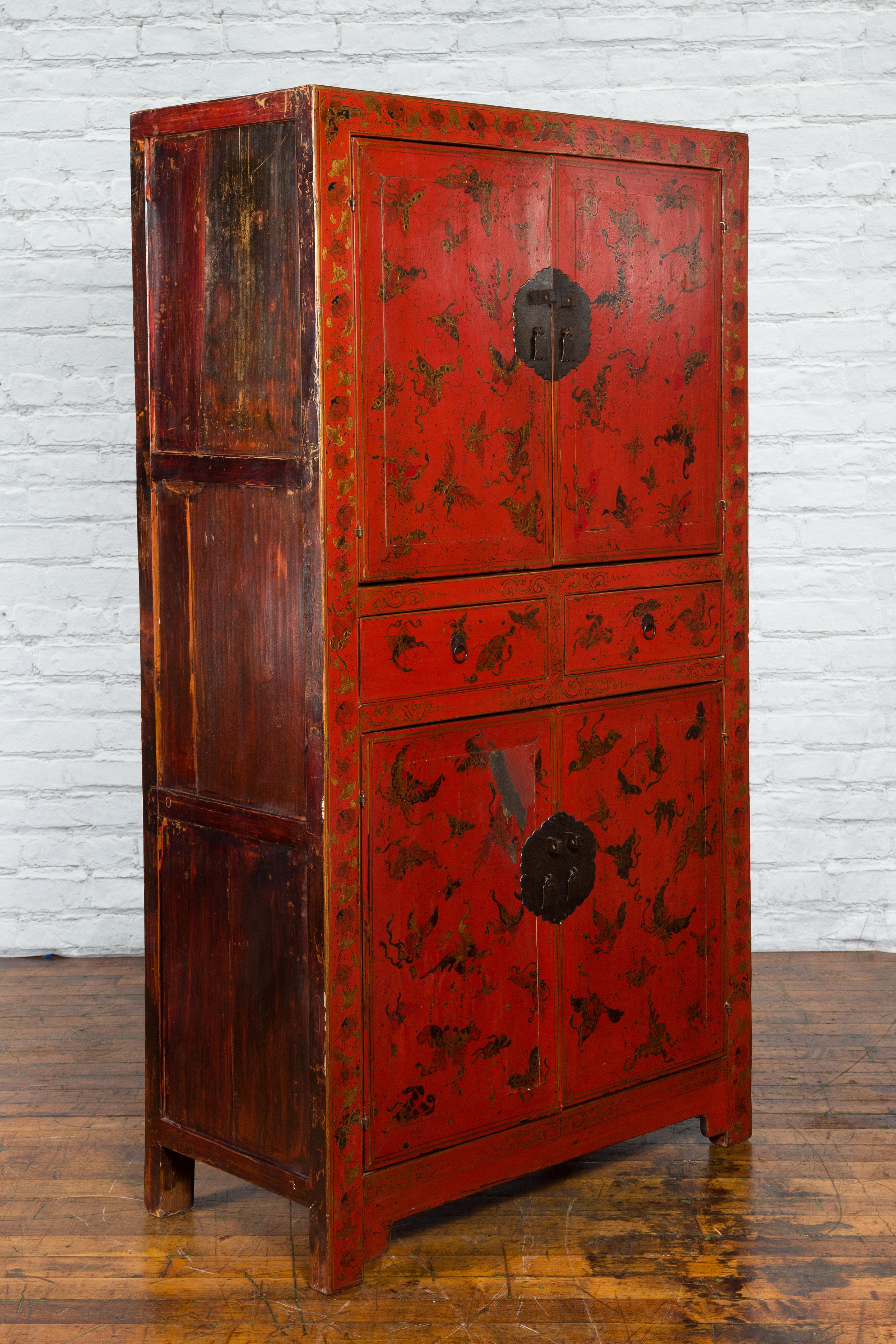 Lacquered Chinese Qing Dynasty 19th Century Red Lacquer Cabinet with Butterfly Décor For Sale