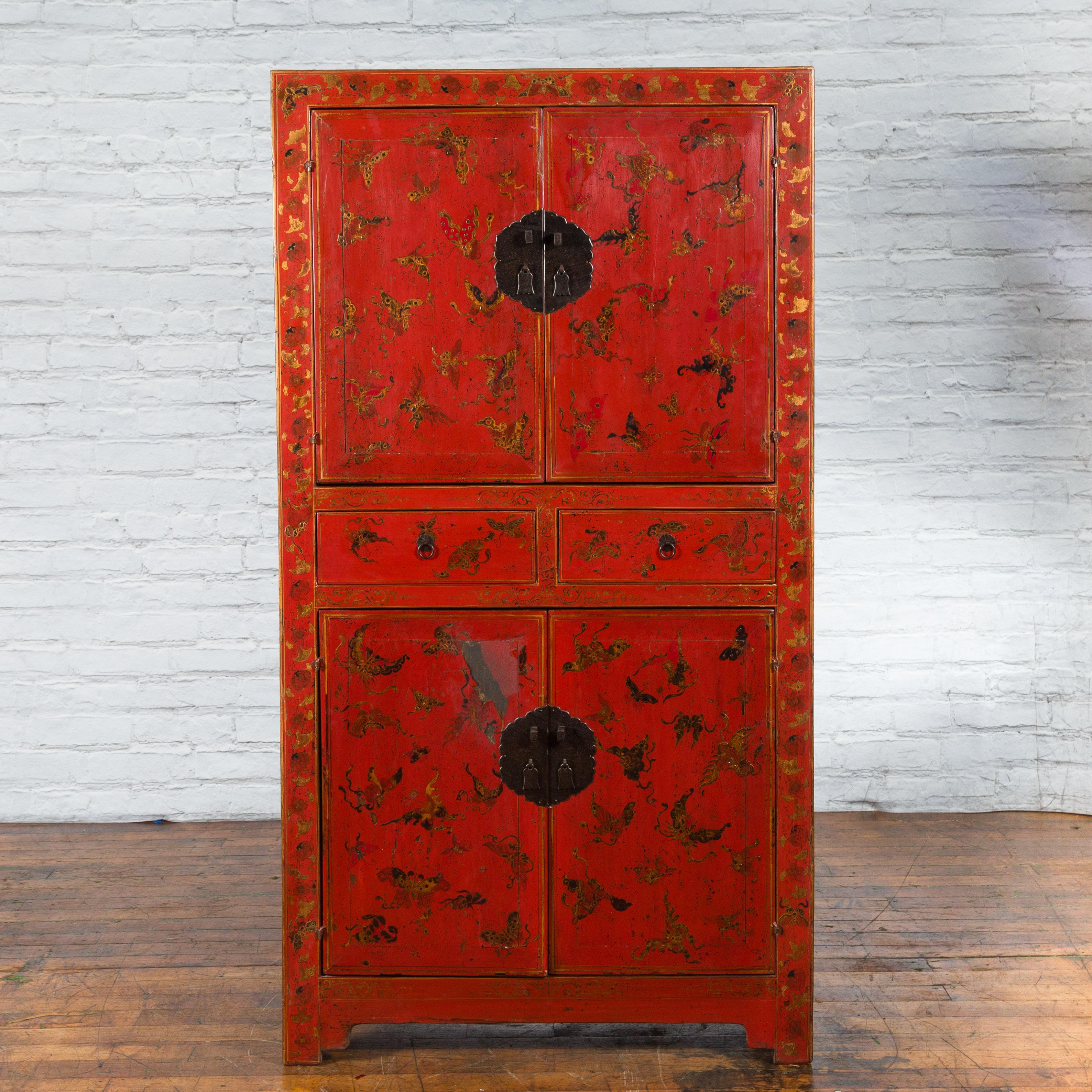 Chinese Qing Dynasty 19th Century Red Lacquer Cabinet with Butterfly Décor In Fair Condition For Sale In Yonkers, NY