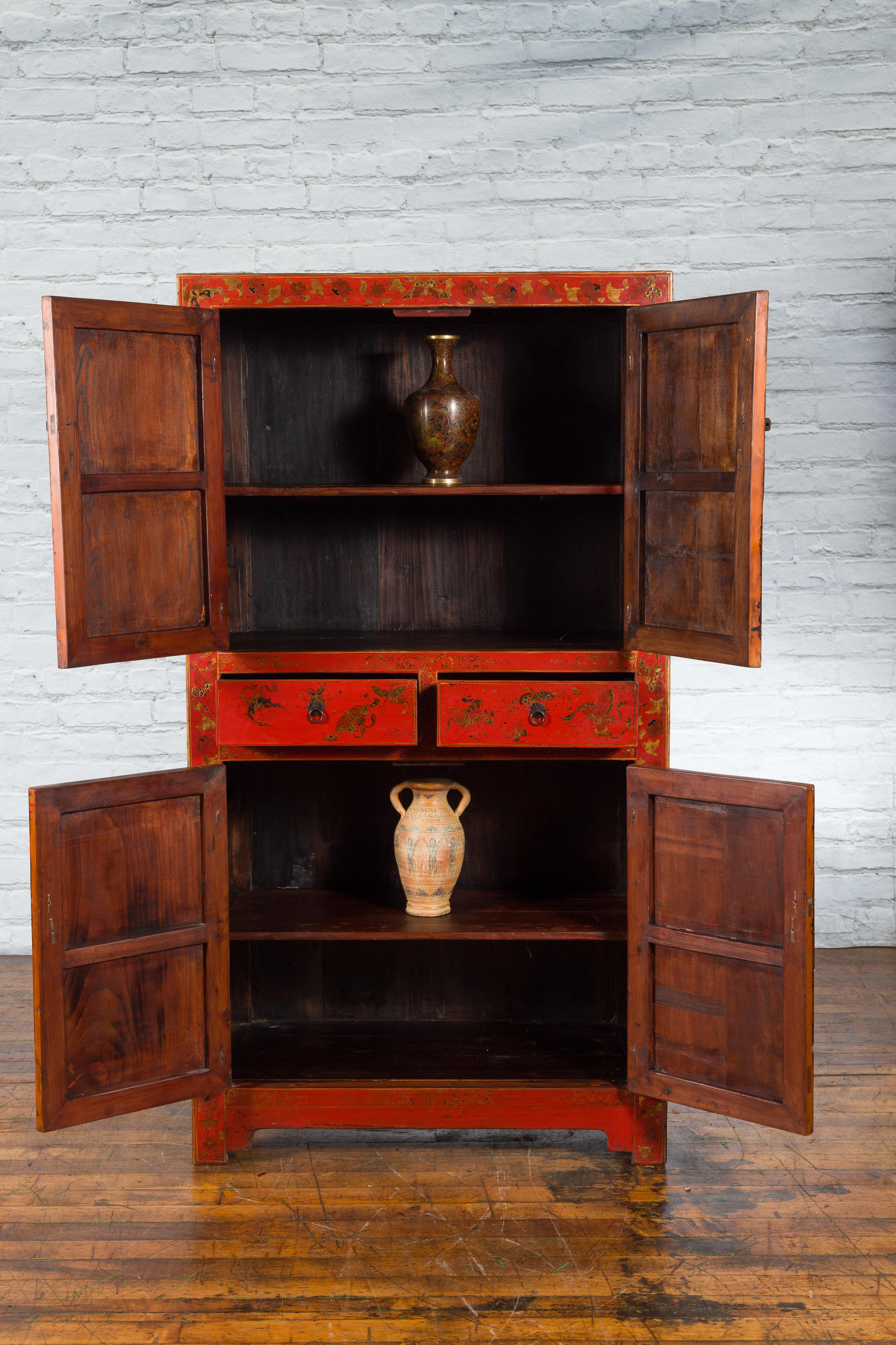 Chinese Qing Dynasty 19th Century Red Lacquer Cabinet with Butterfly Décor In Fair Condition For Sale In Yonkers, NY