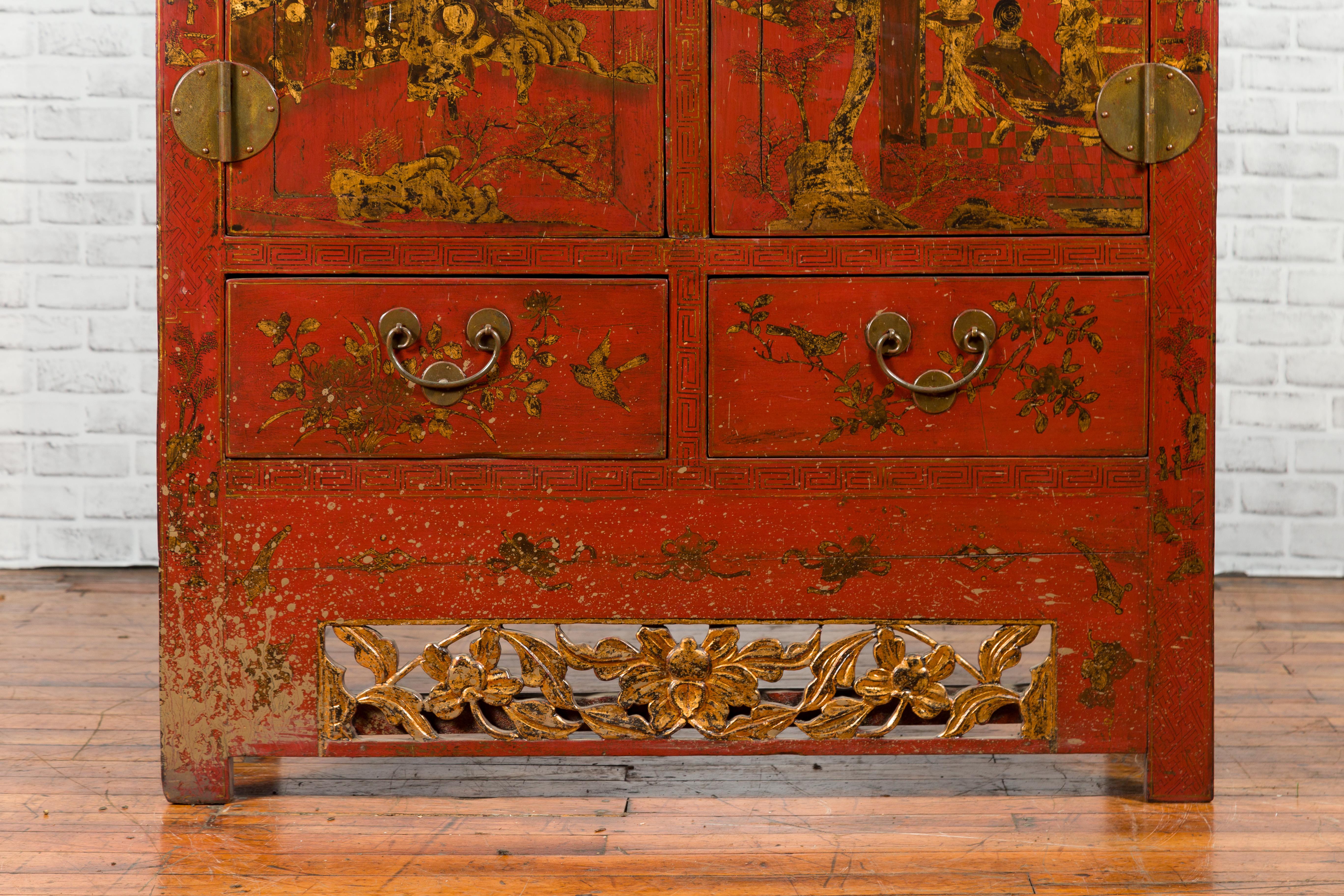 Chinese Qing Dynasty 19th Century Red Lacquer Cabinet with Chinoiserie Décor For Sale 1