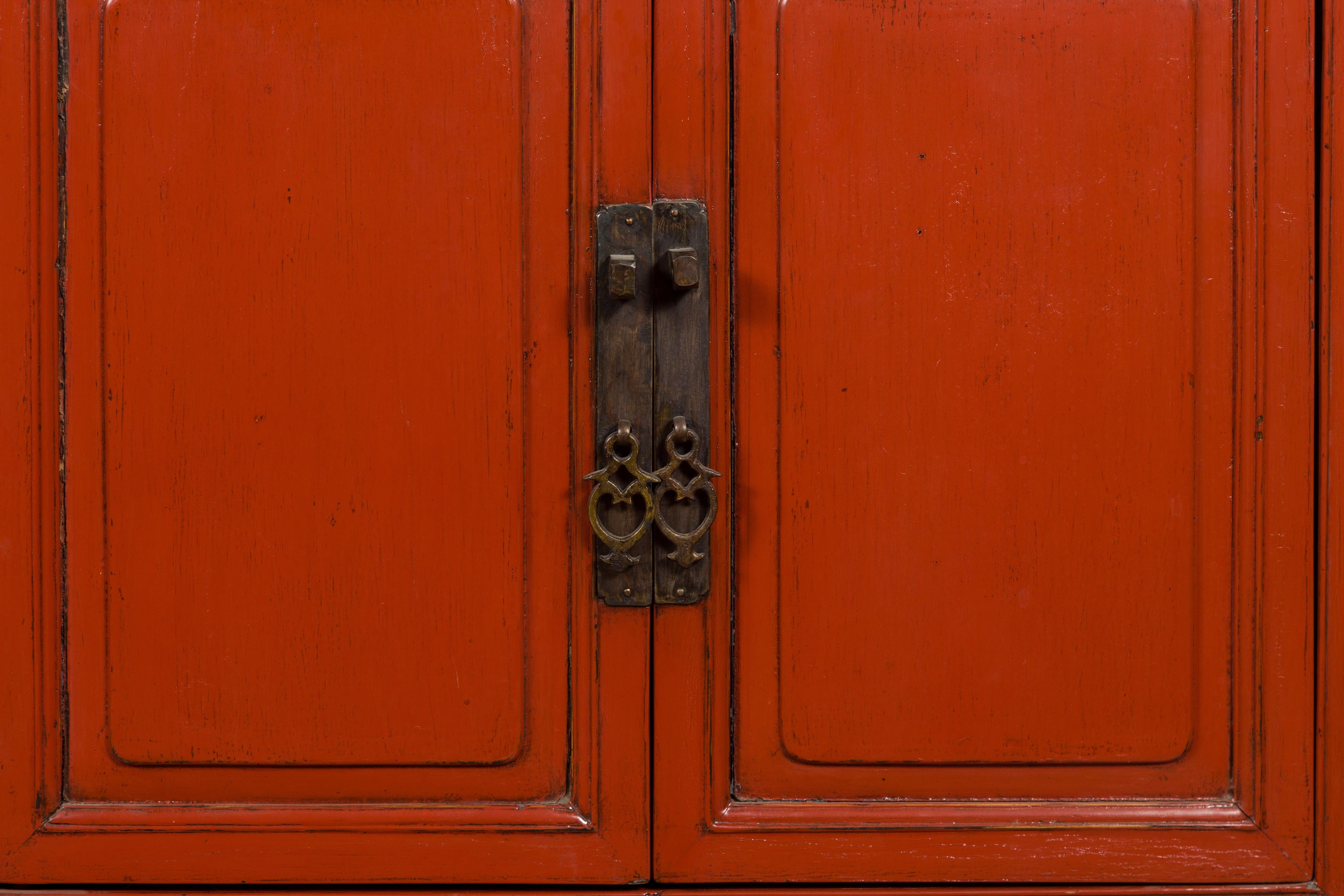 Chinese Qing Dynasty 19th Century Red Lacquer Cabinet with Doors and Drawers For Sale 5