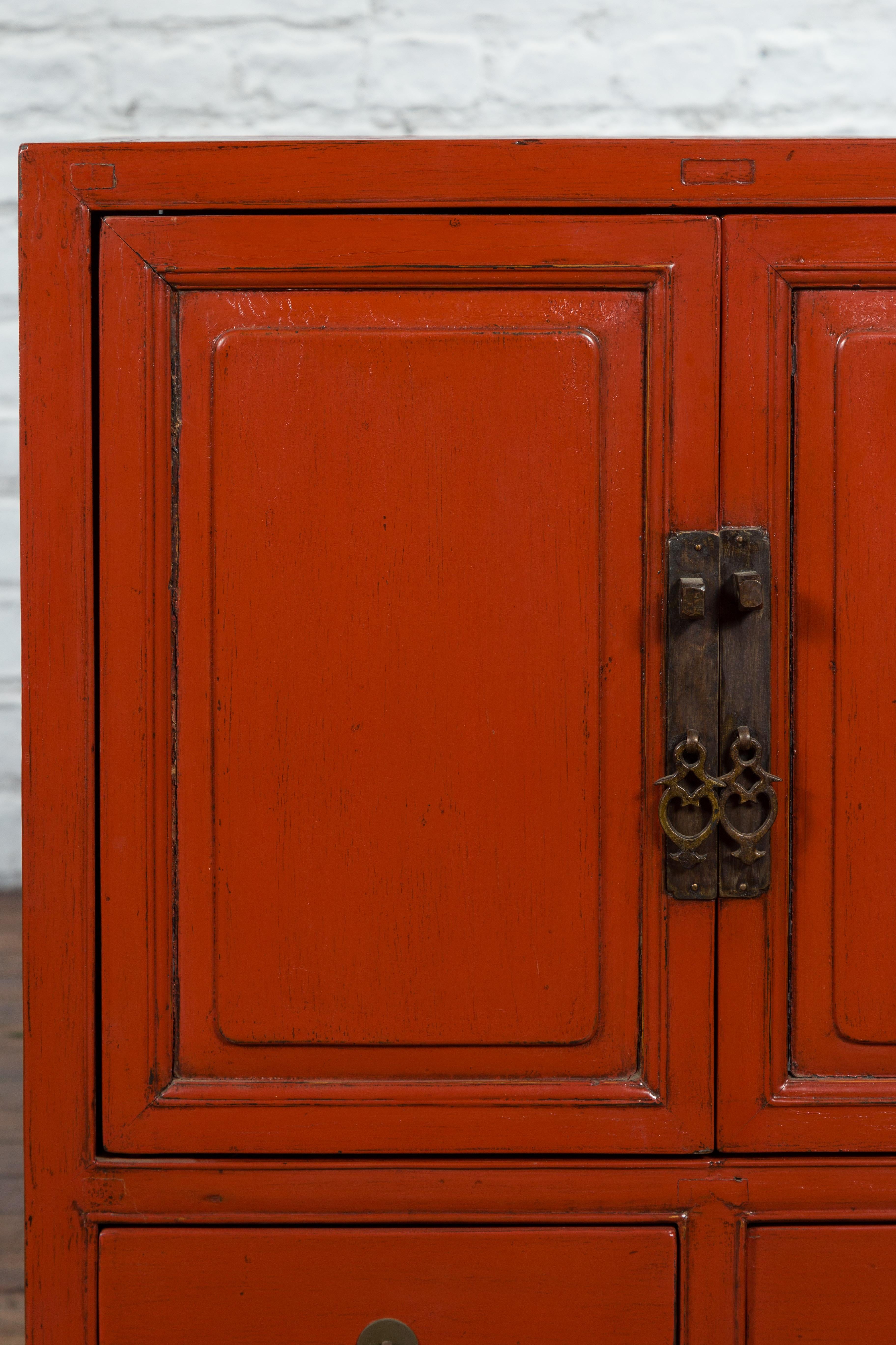 Chinese Qing Dynasty 19th Century Red Lacquer Cabinet with Doors and Drawers For Sale 6