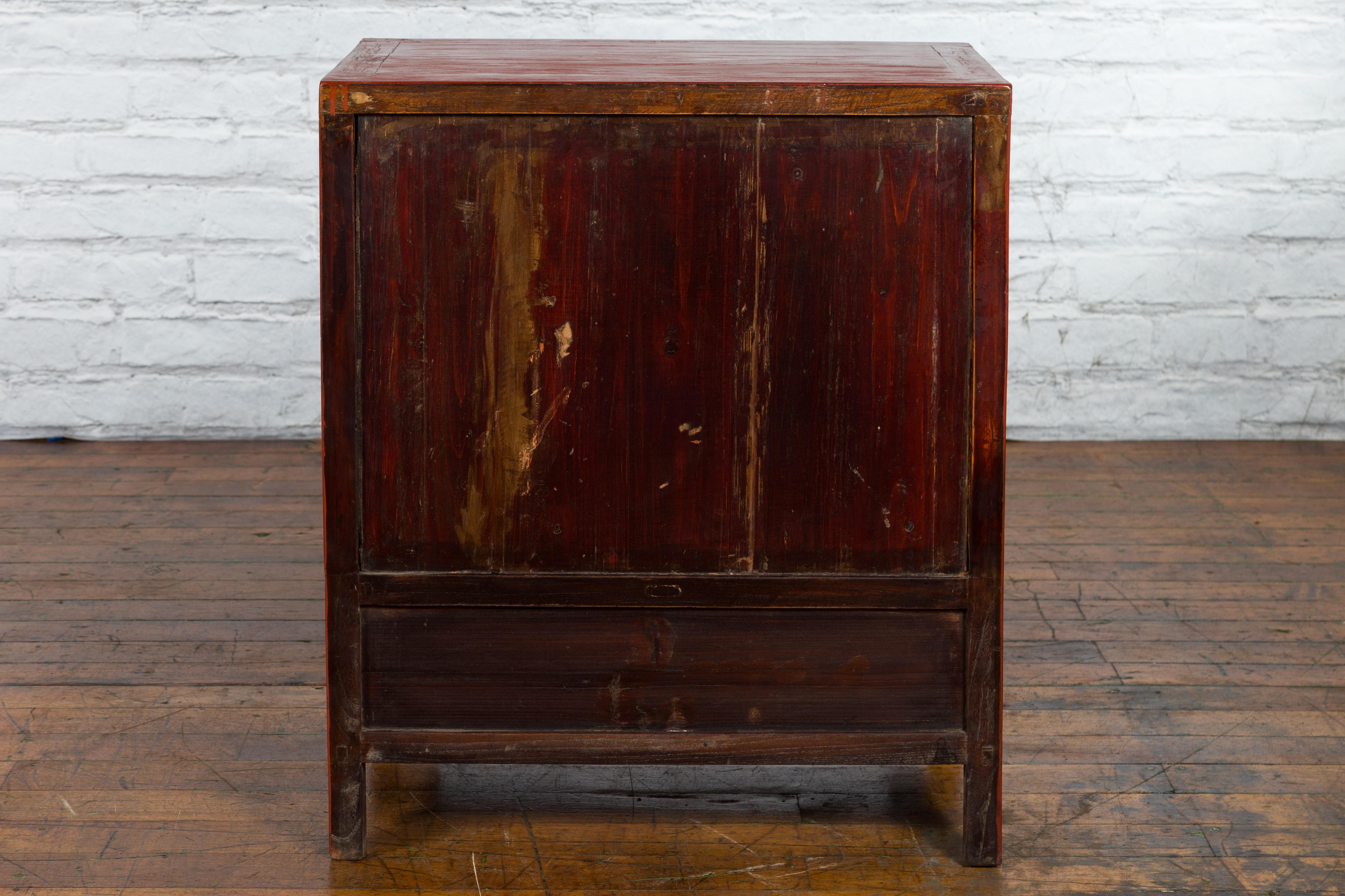 Chinese Qing Dynasty 19th Century Red Lacquer Cabinet with Doors and Drawers For Sale 9