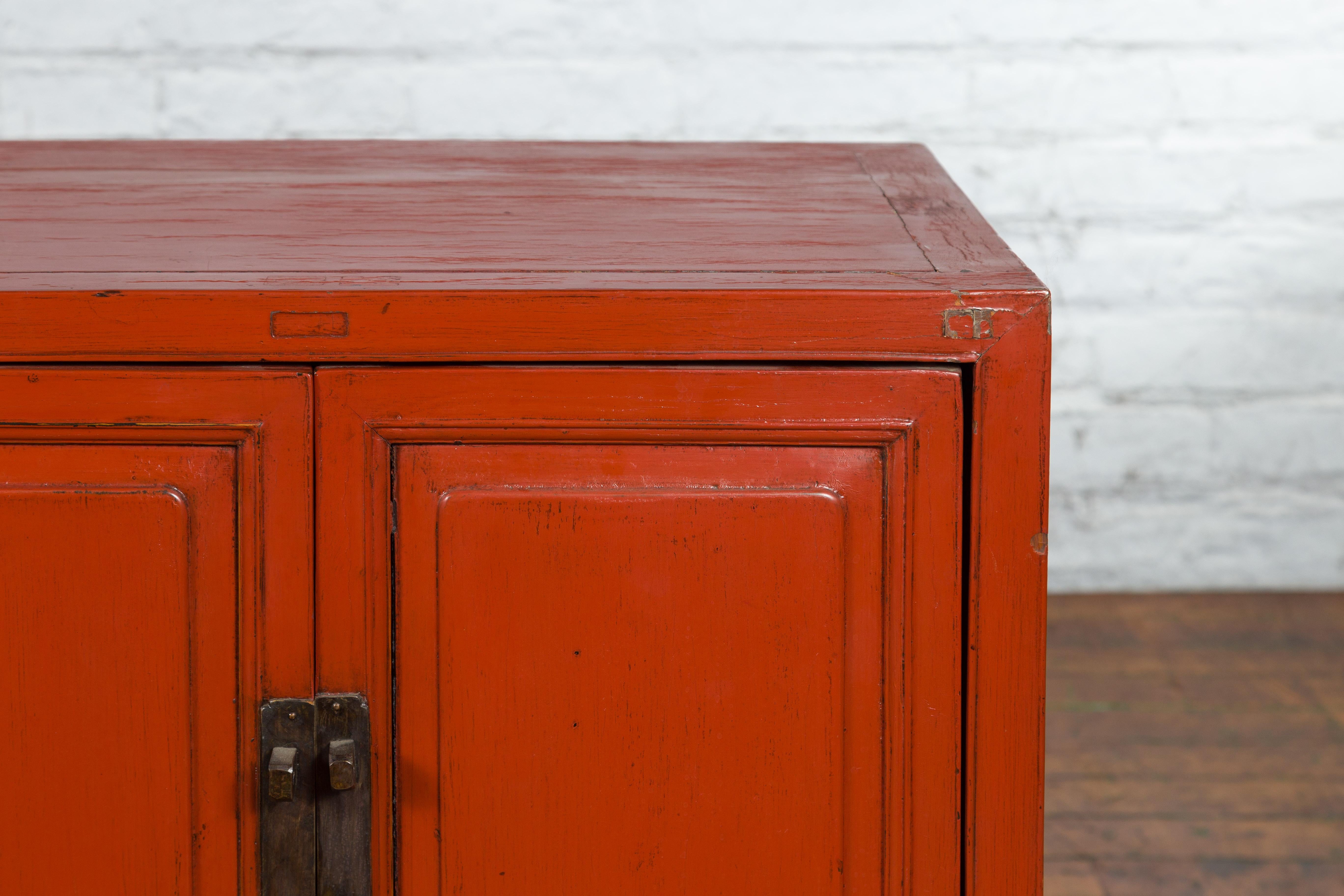 Chinese Qing Dynasty 19th Century Red Lacquer Cabinet with Doors and Drawers For Sale 2