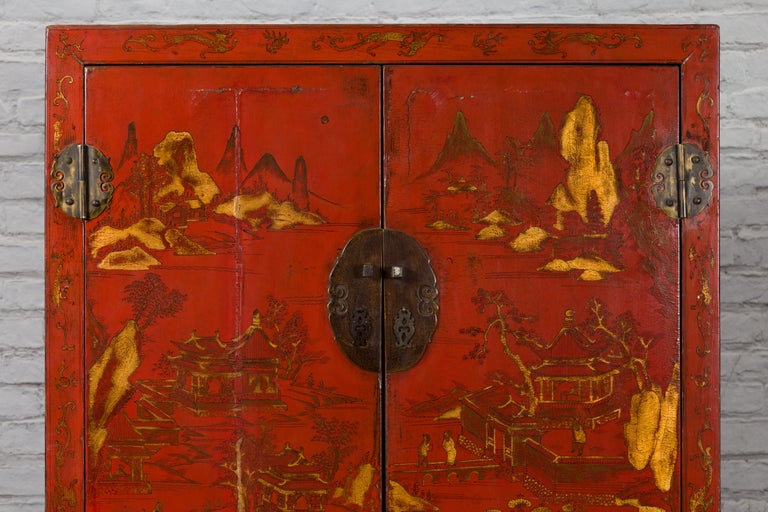 Chinese Qing Dynasty 19th Century Red Lacquer Cabinet with Gold Chinoiseries For Sale 1