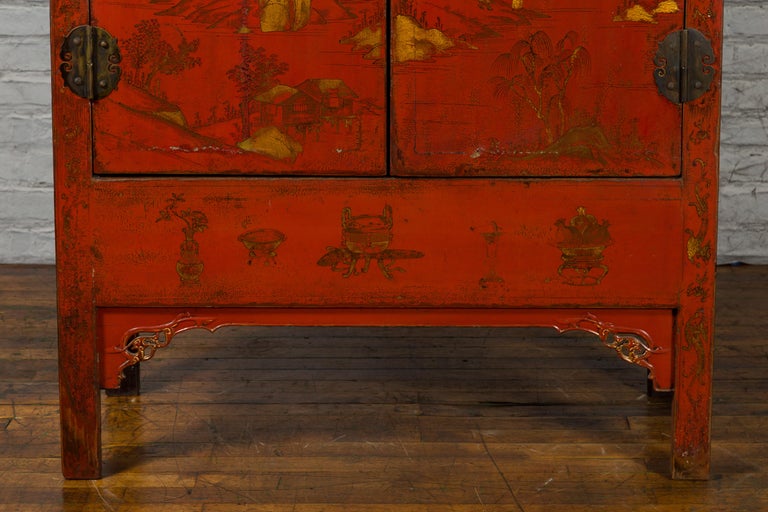 Chinese Qing Dynasty 19th Century Red Lacquer Cabinet with Gold Chinoiseries For Sale 2