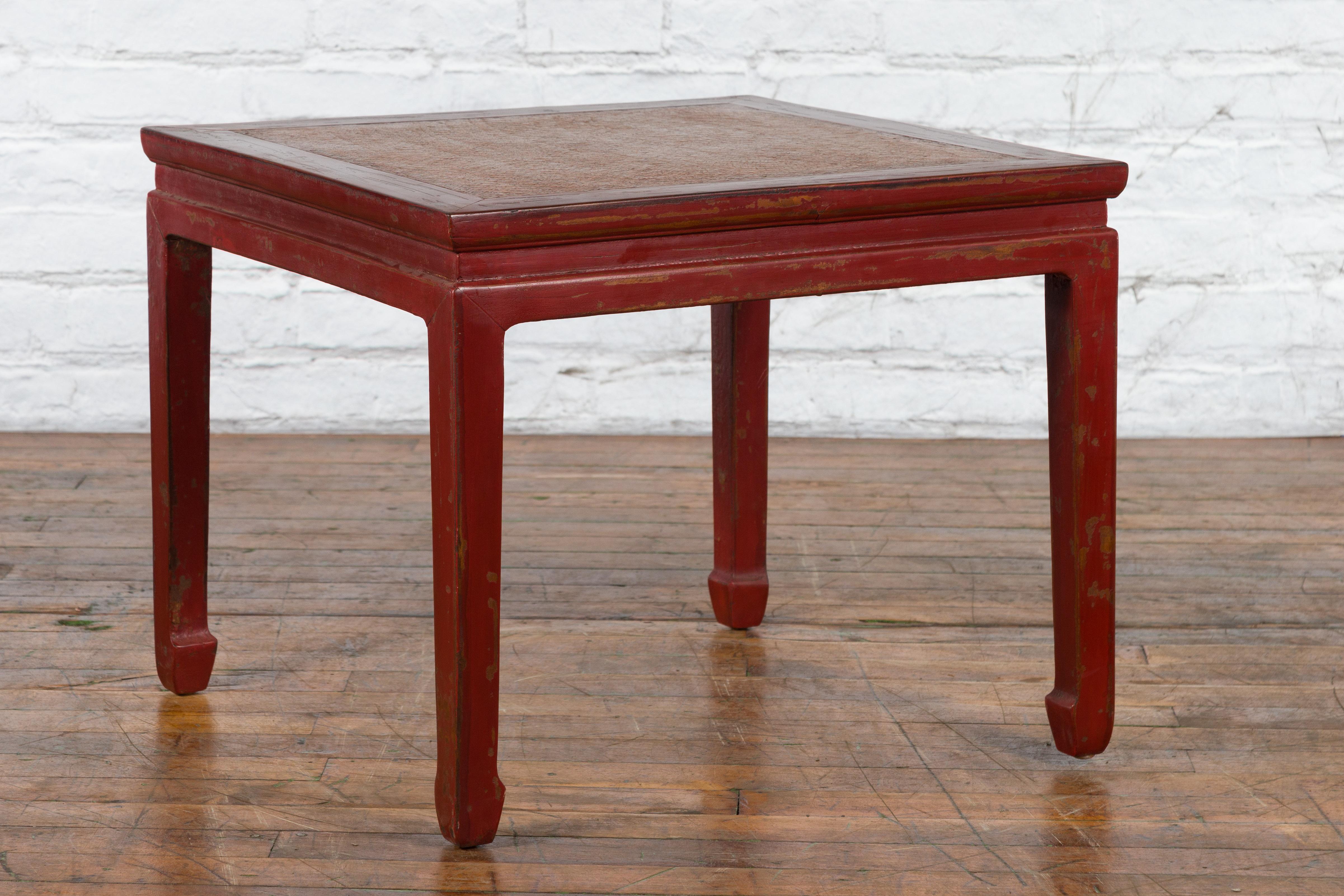 Chinese Qing Dynasty 19th Century Red Lacquer Side Table with Woven Rattan Top For Sale 12