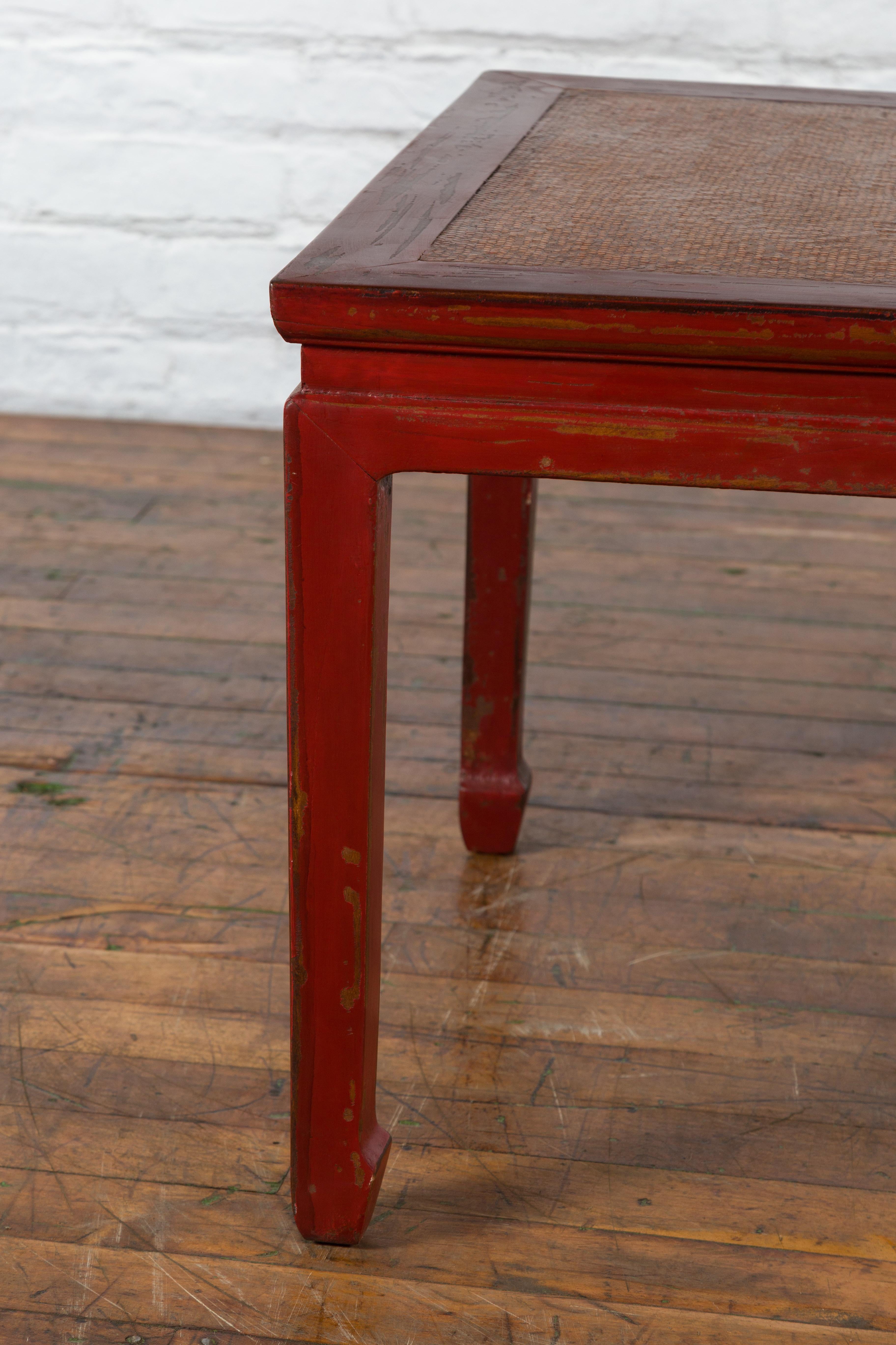 Chinese Qing Dynasty 19th Century Red Lacquer Side Table with Woven Rattan Top For Sale 4
