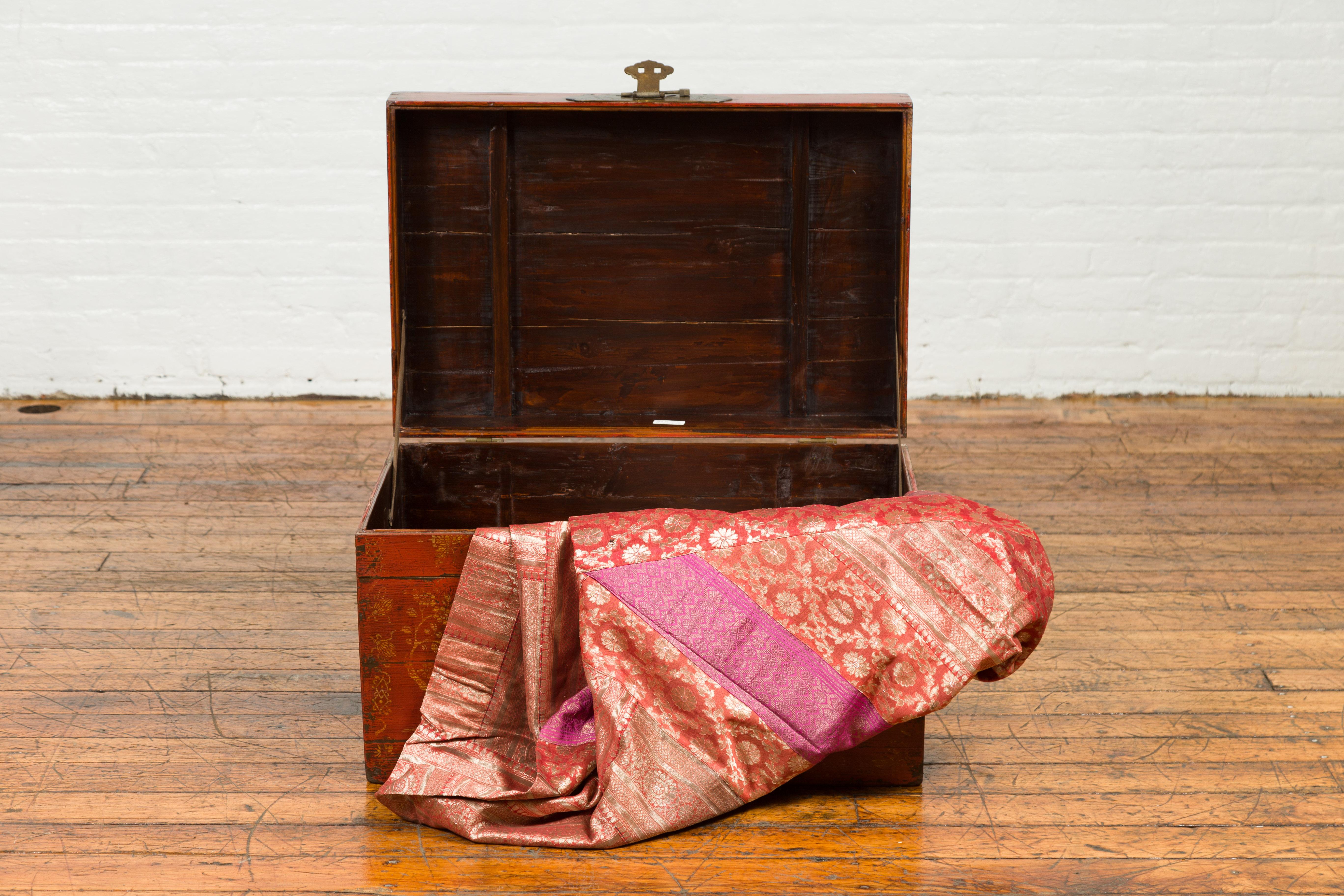 Chinese Qing Dynasty 19th Century Red Lacquered Blanket Chest with Floral Décor 1